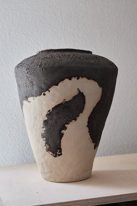file STUDIO ROKA for rent- XL statement vase- 45cm 1 pcs..jpg