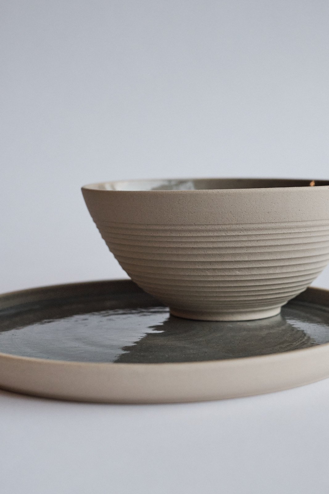 file STUDIO ROKA PLATE AND BOWL STONEWARE DUSKY BLUE 2.jpg
