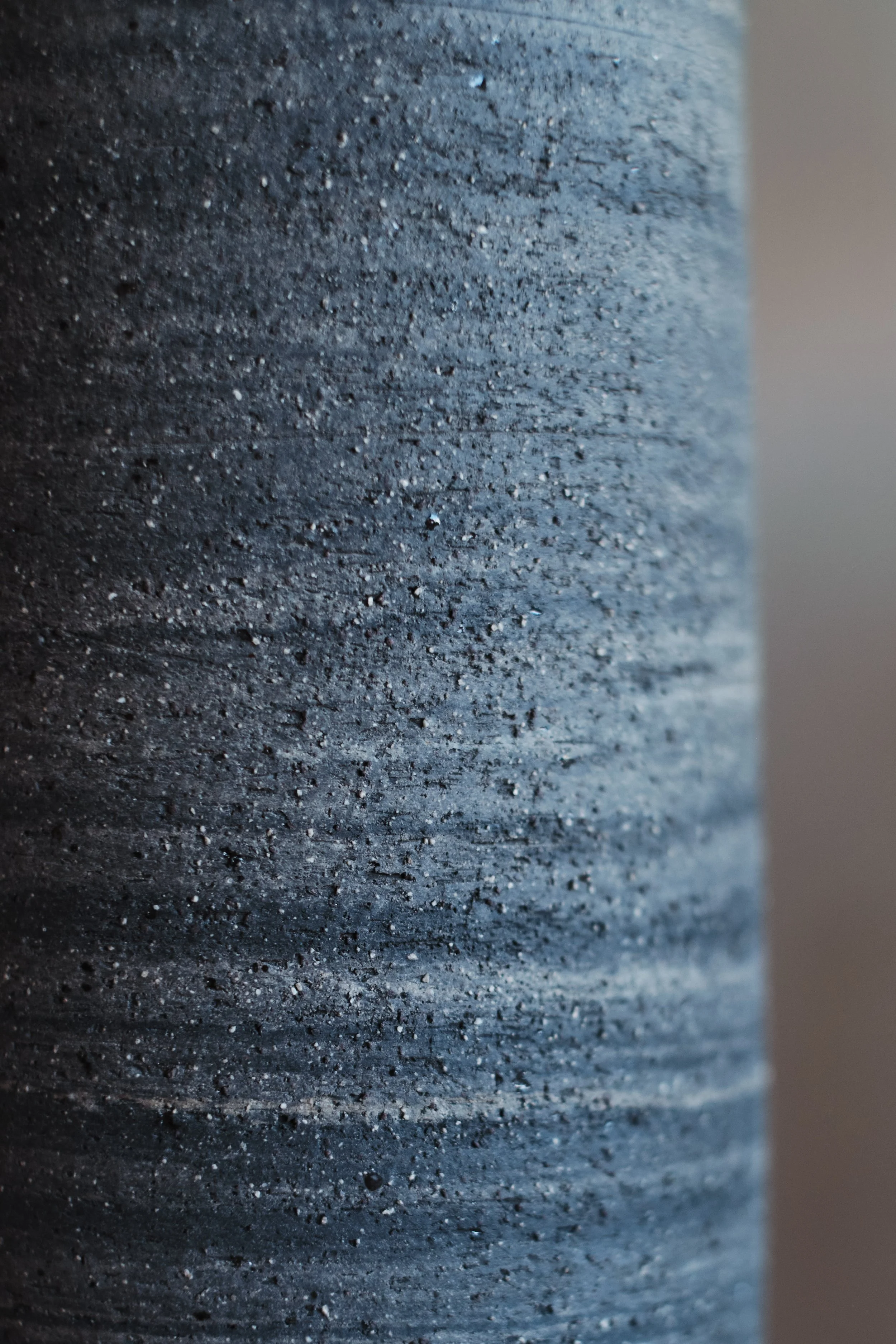 file STUDIO ROKA - handmade ceramics Zürich-swirl vase 27.jpg