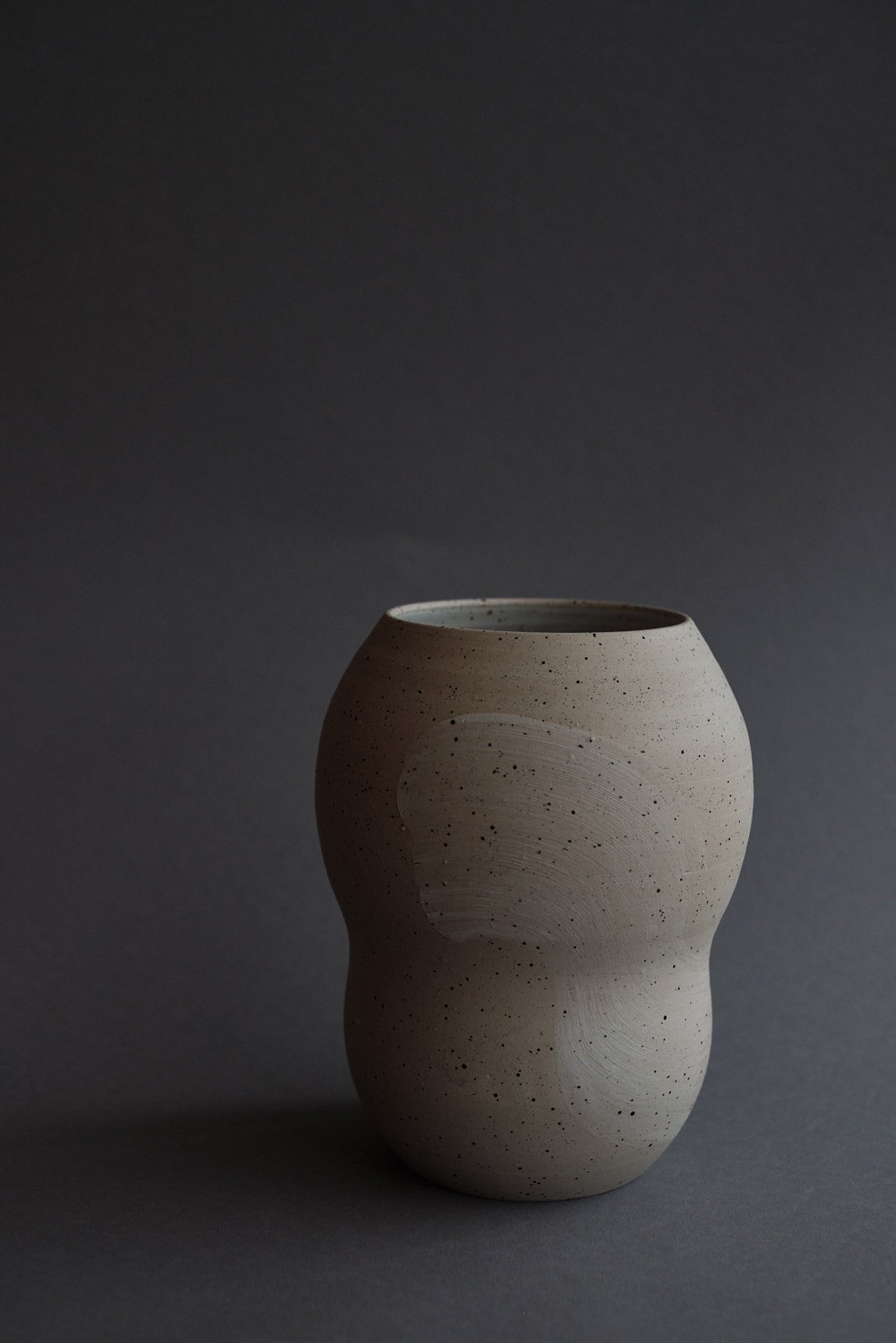 file STUDIO ROKA BRUSH STROKE VASE 1.jpg