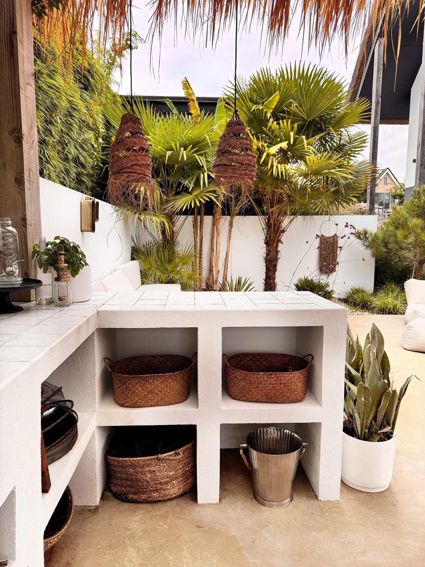 Early in the morning pics 🔆

Het was vanochtend zo rustig en serene in de tuin. Ik moest even wat plaatjes schieten. Hopelijk geen stilte voor de storm 🤔🫣 Allemaal een hele mooie dinsdag. 🤗

#tuininspiratie #ibizatuin #tuinidee #tuinontwerp #tuin