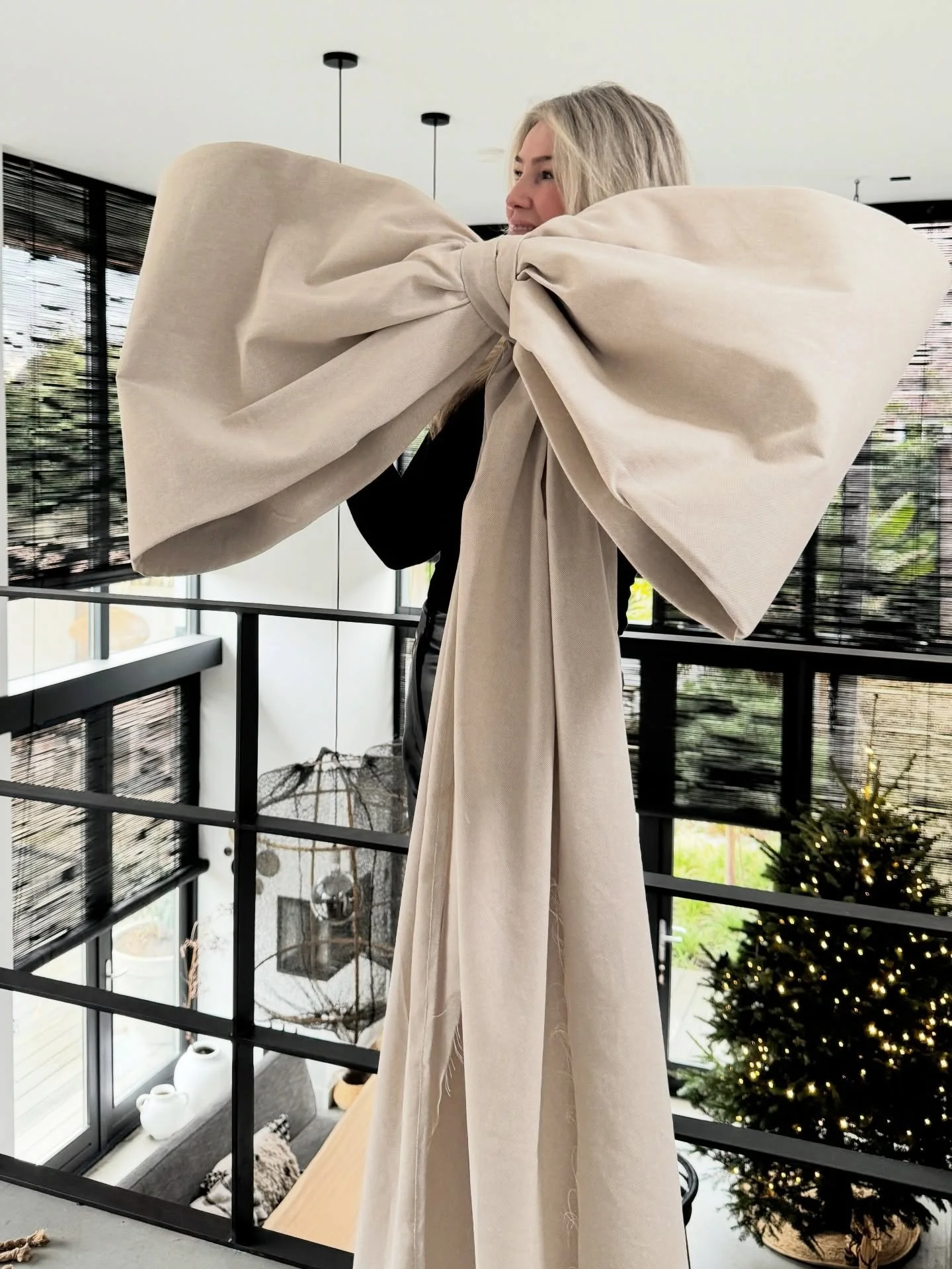 Beter goed gejat dan slecht bedacht 😉 Zegt mijn vriendin altijd 😂

🎀 Ik ben dus ook even aan de knutsel gegaan en ik ben er echt s&uacute;perblij mee! 🤍

Op TikTok zag ik hem al een paar keer voorbij komen, maar @wonen_bij_chantal had een nog bet