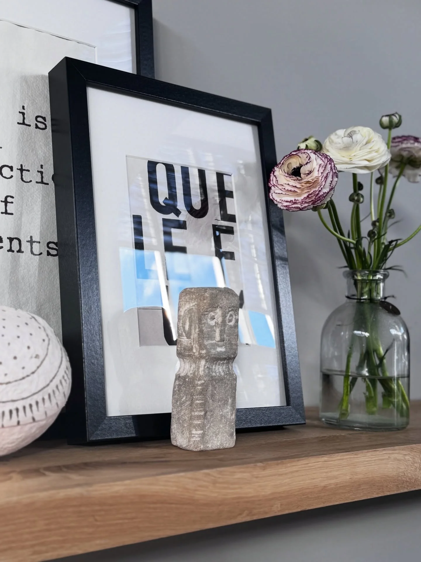 Gewoon wat detail plaatjes en een hysterische kater die alle hoeken van het huis vandaag al heeft gezien. En zijn nagels in alle banken zet die hij tegenkomt! Ik ben niet streng maar daarin wel! 🫣

Hij heeft echt de lente in de bol, hij voelt het aa