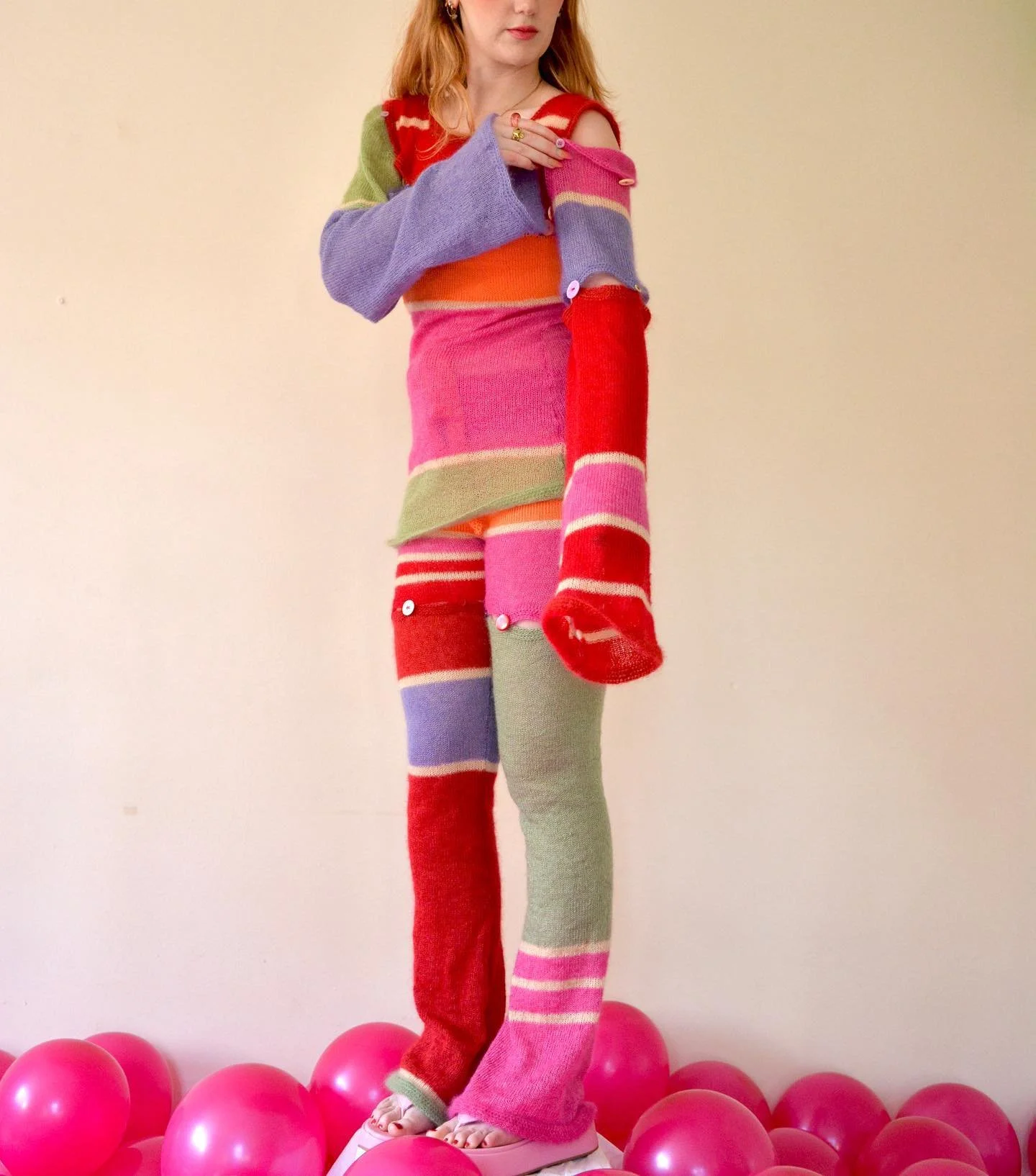 One jumper, endless ways to wear ♾️ 

The modular jumper is made up of 6 sections of mohair silk with a panel of opaque organic cotton for modesty 🧡 

Get yours now at the link in bio! 
&bull;
&bull;
&bull;
&bull;
#mohair #modularfashion #innovative