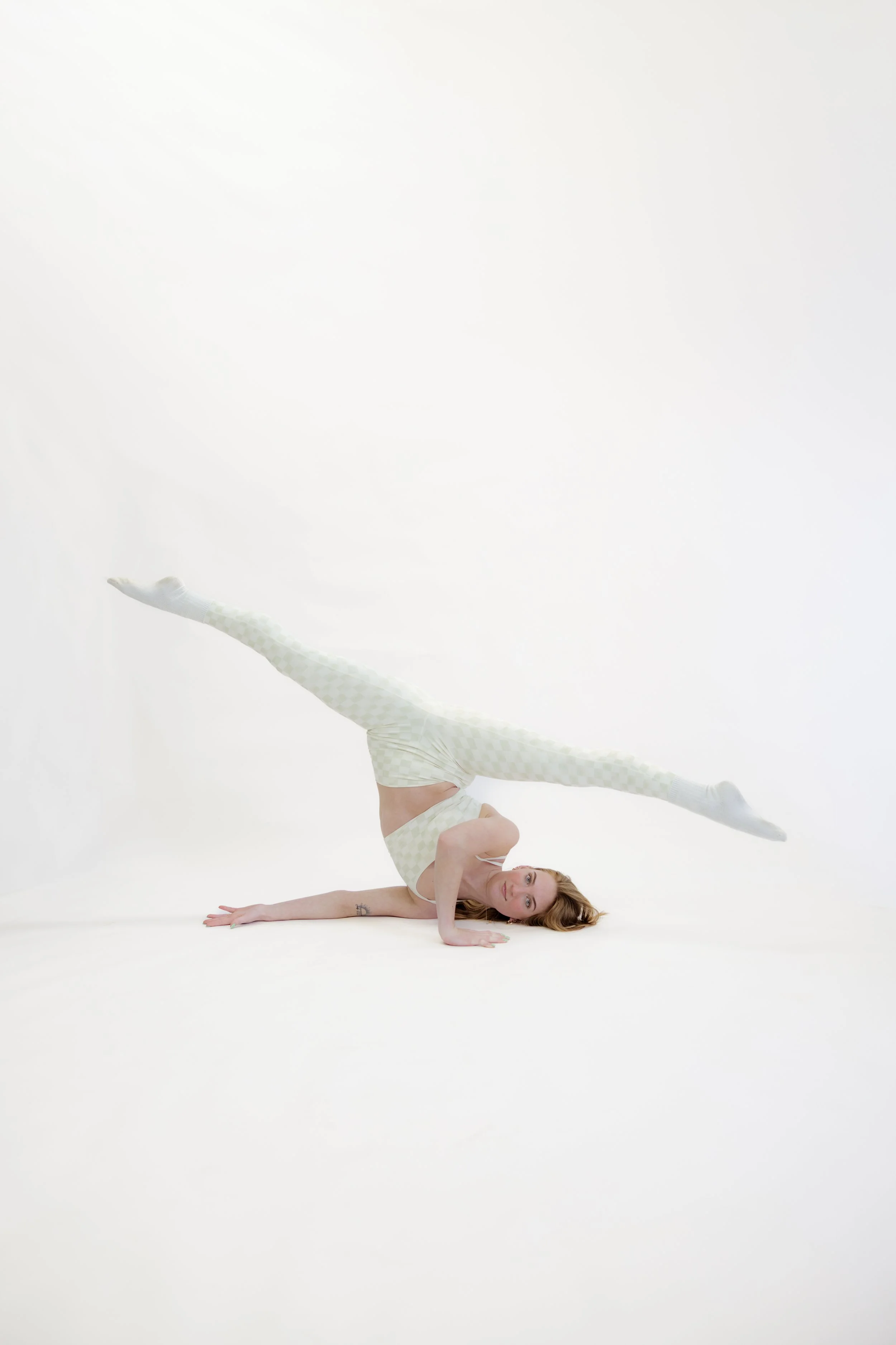 T+KaleighHeadshots-5.jpg