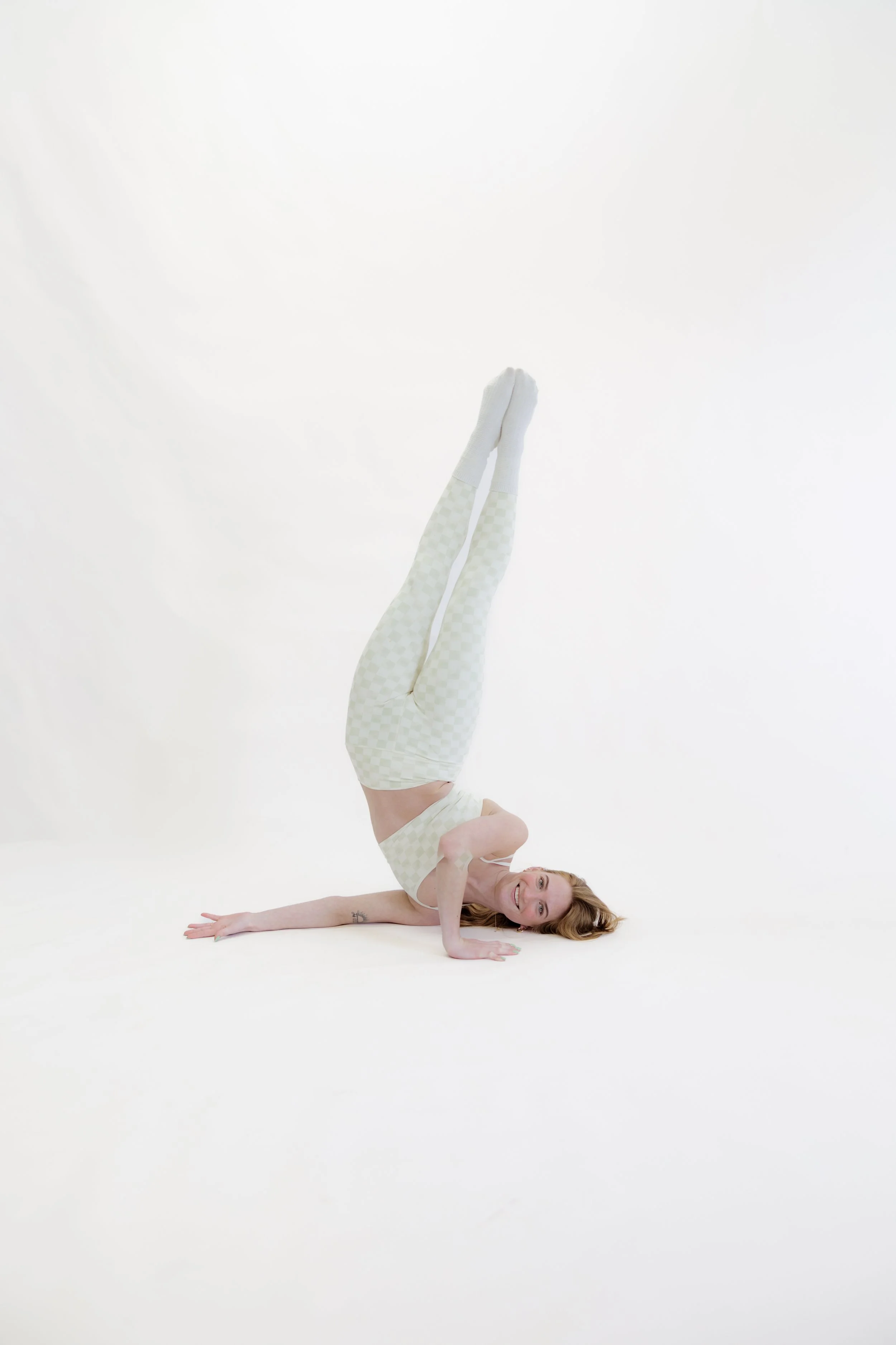 T+KaleighHeadshots-6.jpg