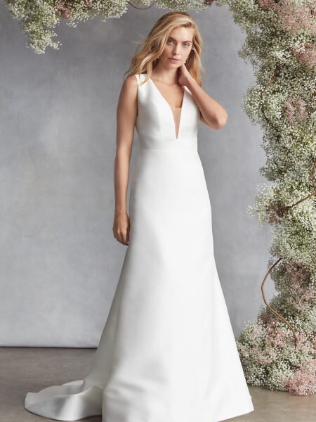 sample-bridal-gowns-A-Little-something-white-Kelly-Faetanini-Serena-V-neck.jpg