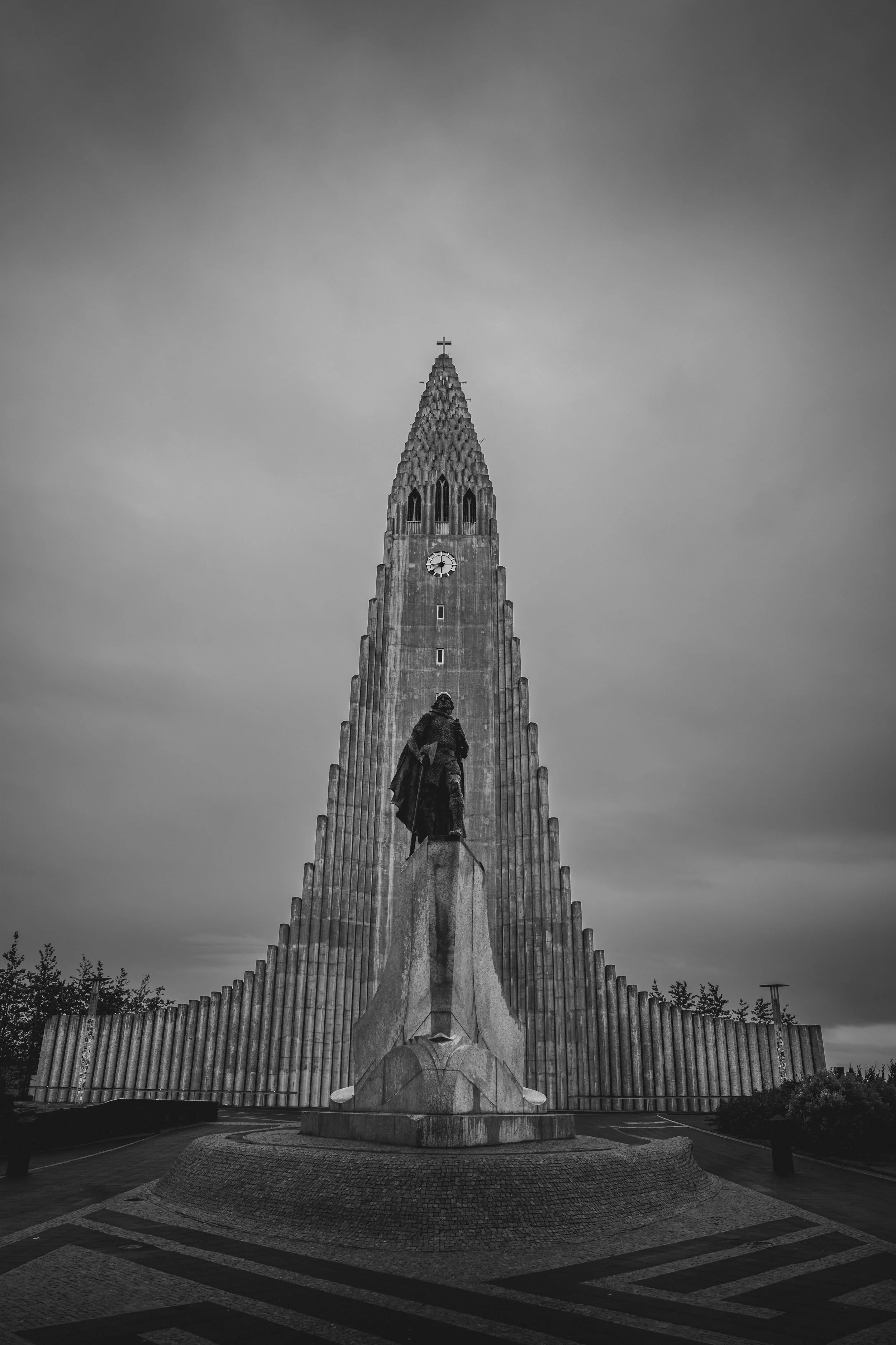 R5_04951_BW_D2-8-7_ Reykjavík-Hallgrimskirkja-small.jpg