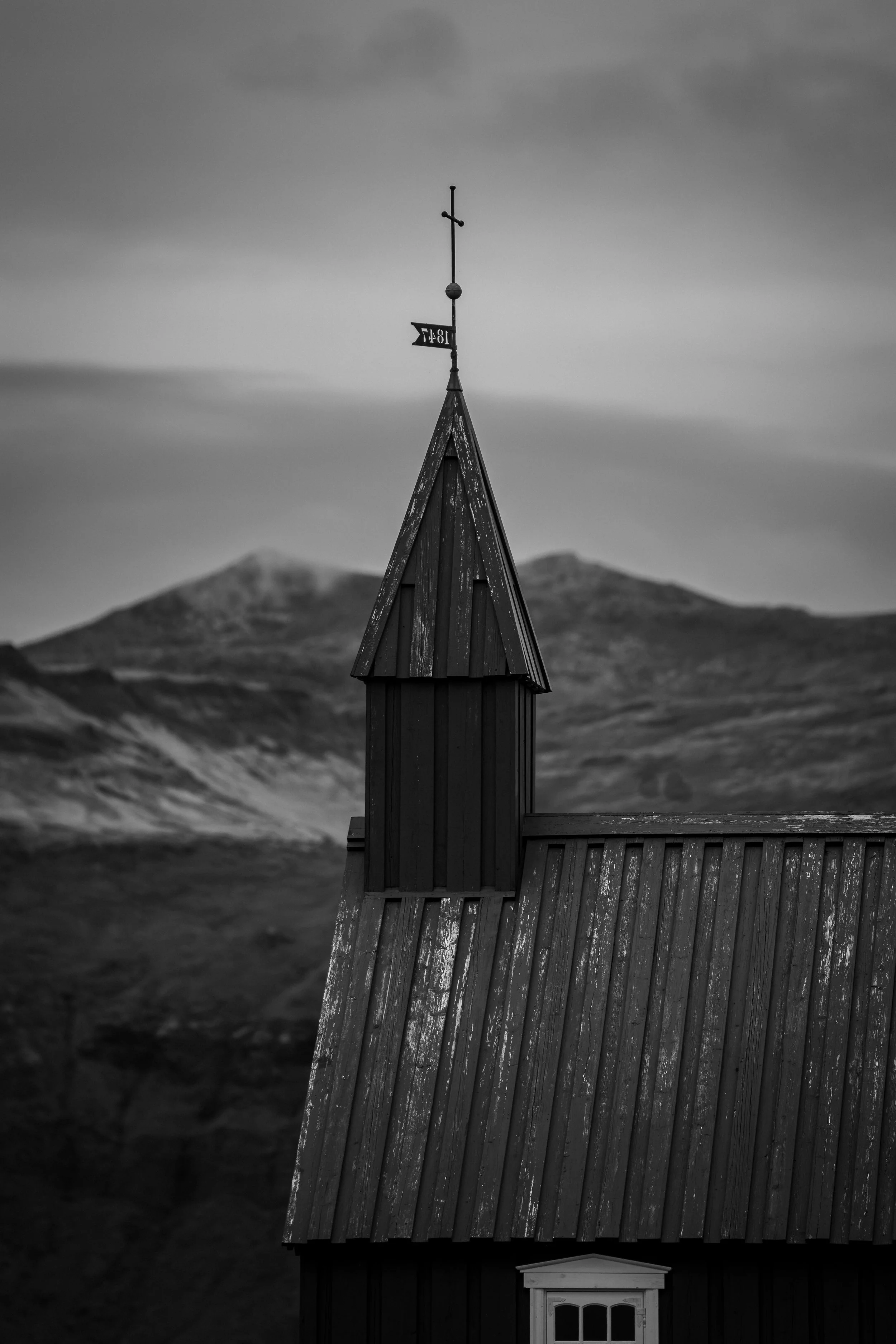 R5_07521_BW_D7-8-12_Búðakirkja-small.jpg