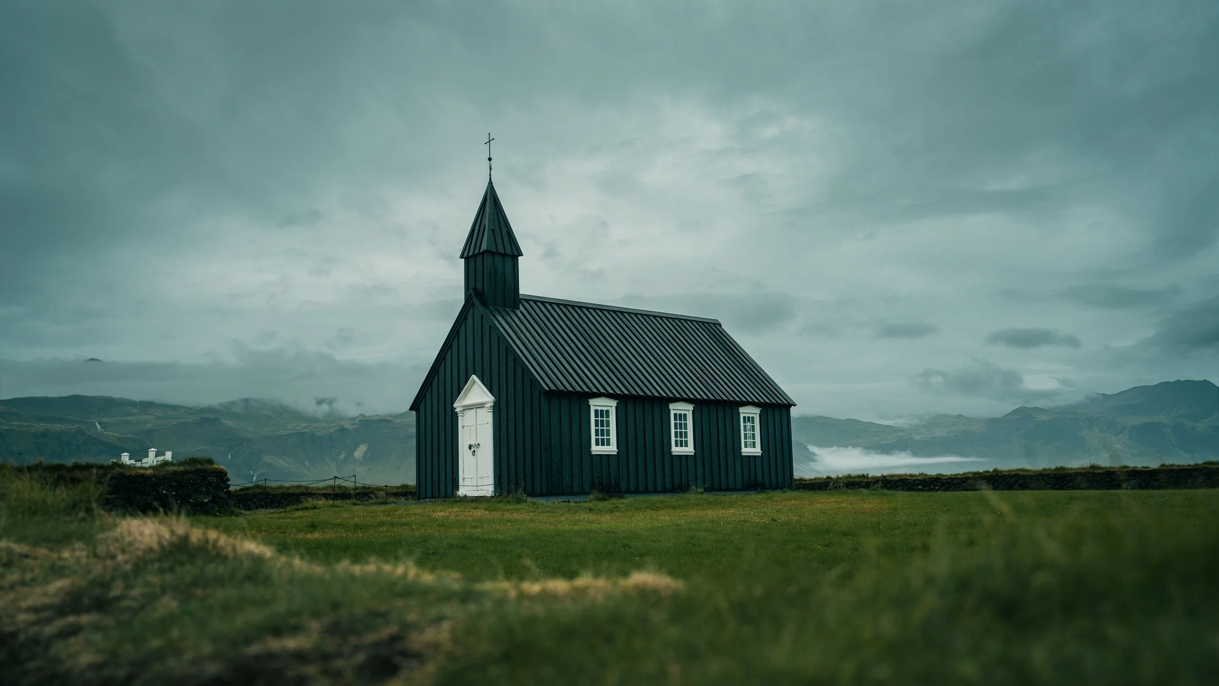 R5_07594_D7-8-12_Búðakirkja-small.jpg