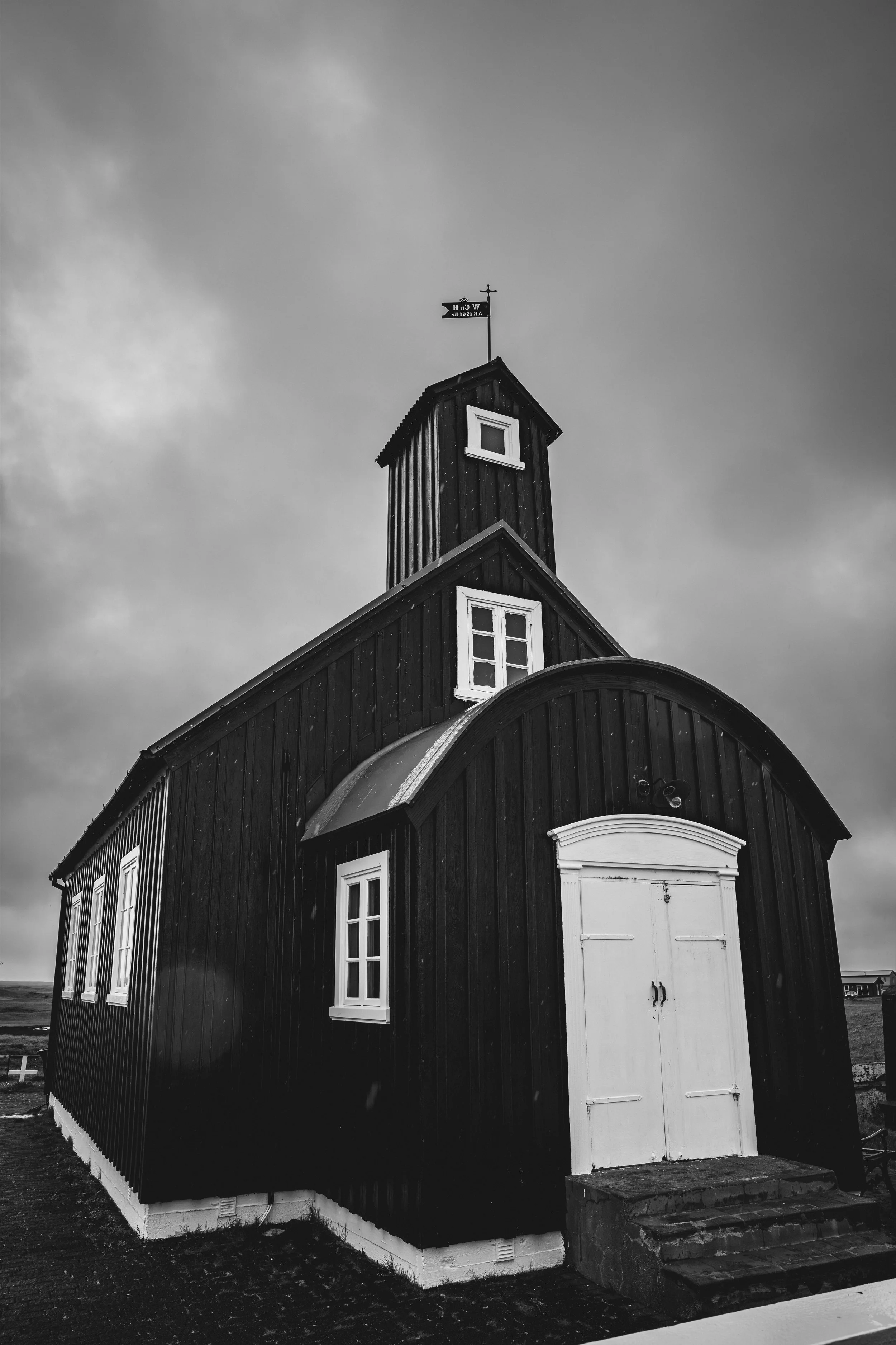 R5_04820_BW_D1-8-6_Hafnir-small.jpg