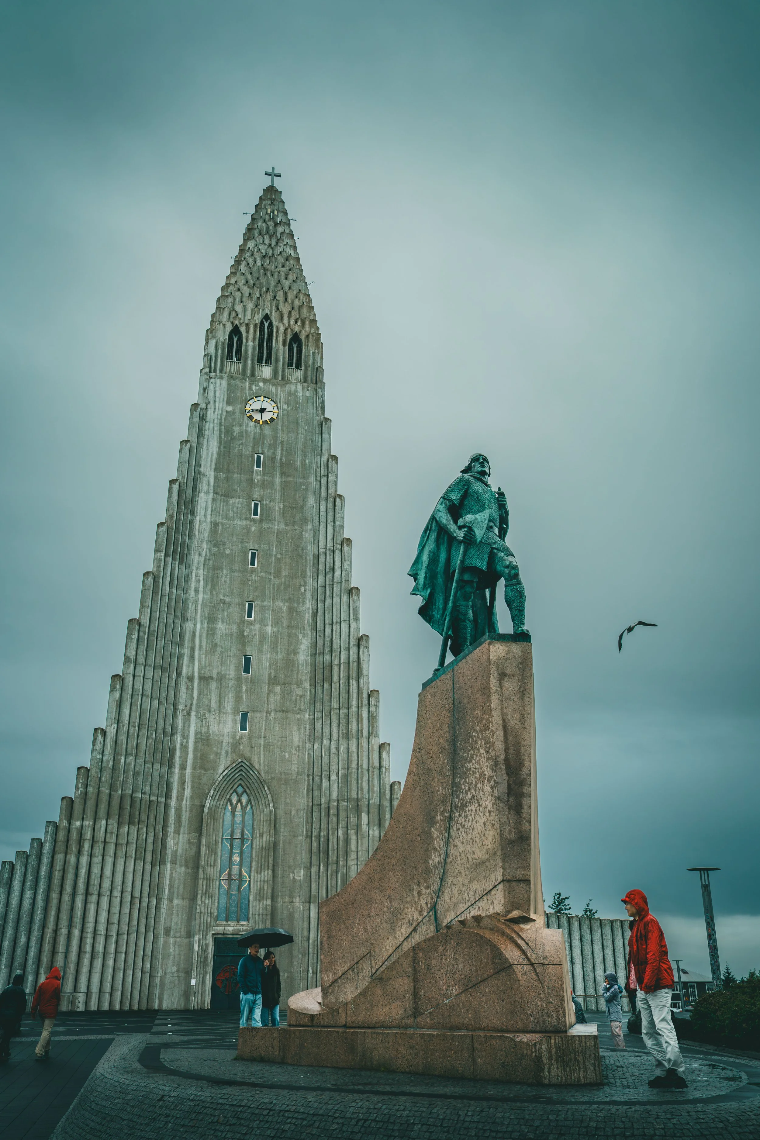 R5_05025_D2-8-7_ Reykjavík-Hallgrimskirkja-small.jpg