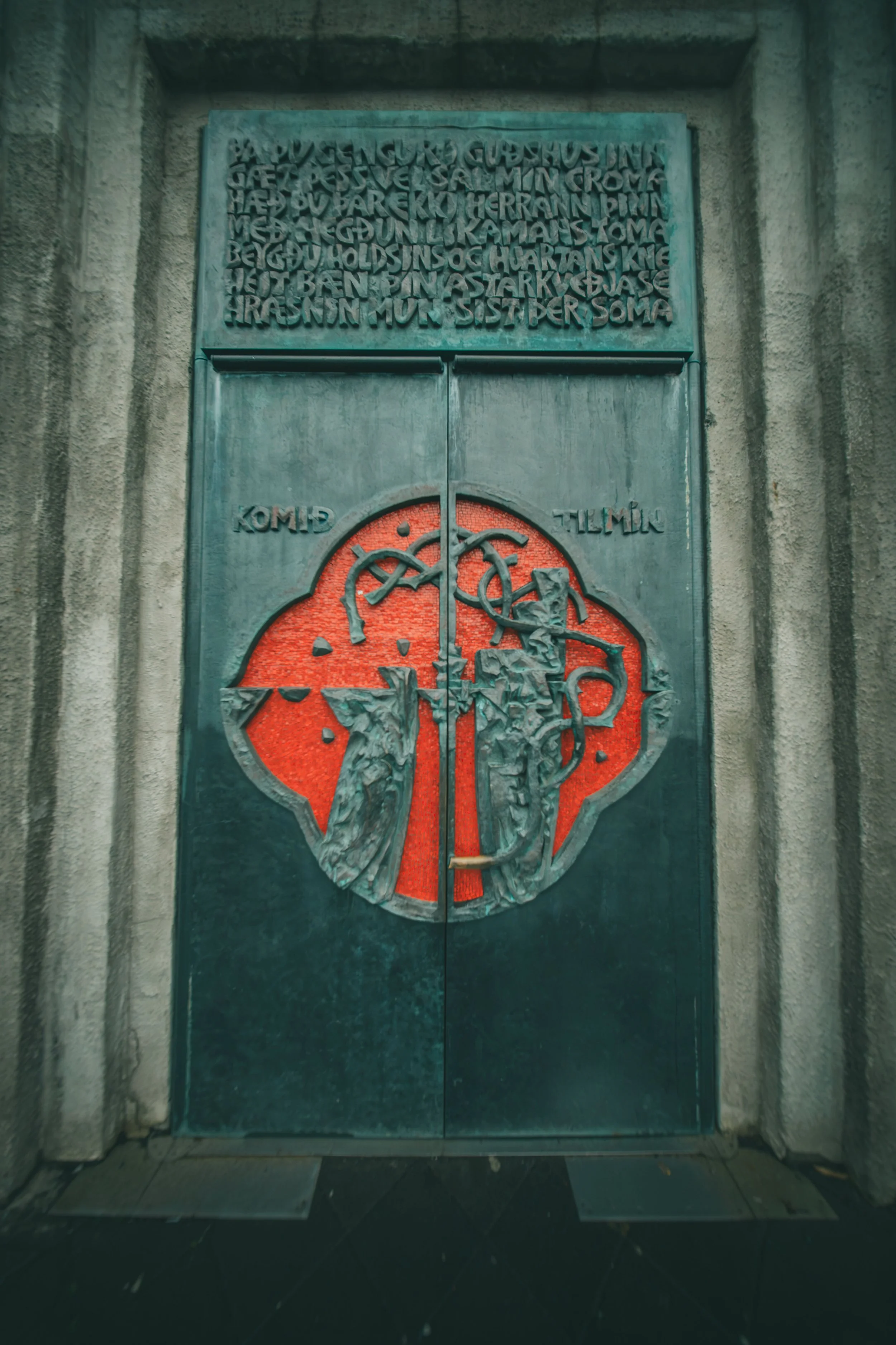 R5_05039_D2-8-7_ Reykjavík-Hallgrimskirkja-small.jpg