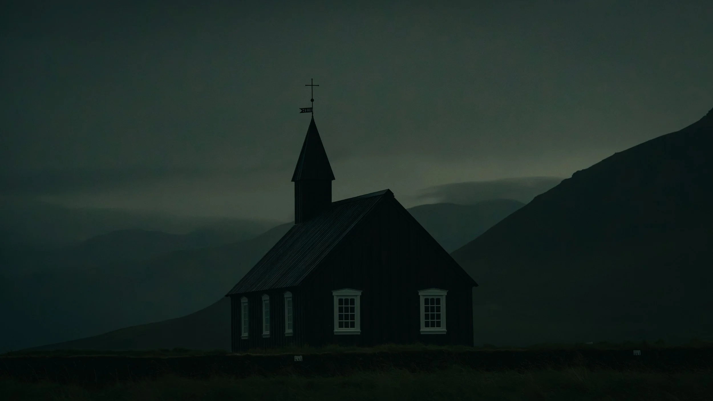 R5_07561_D7-8-12_Búðakirkja_D7-8-12_Búðakirkja-Eclipse-small.jpg