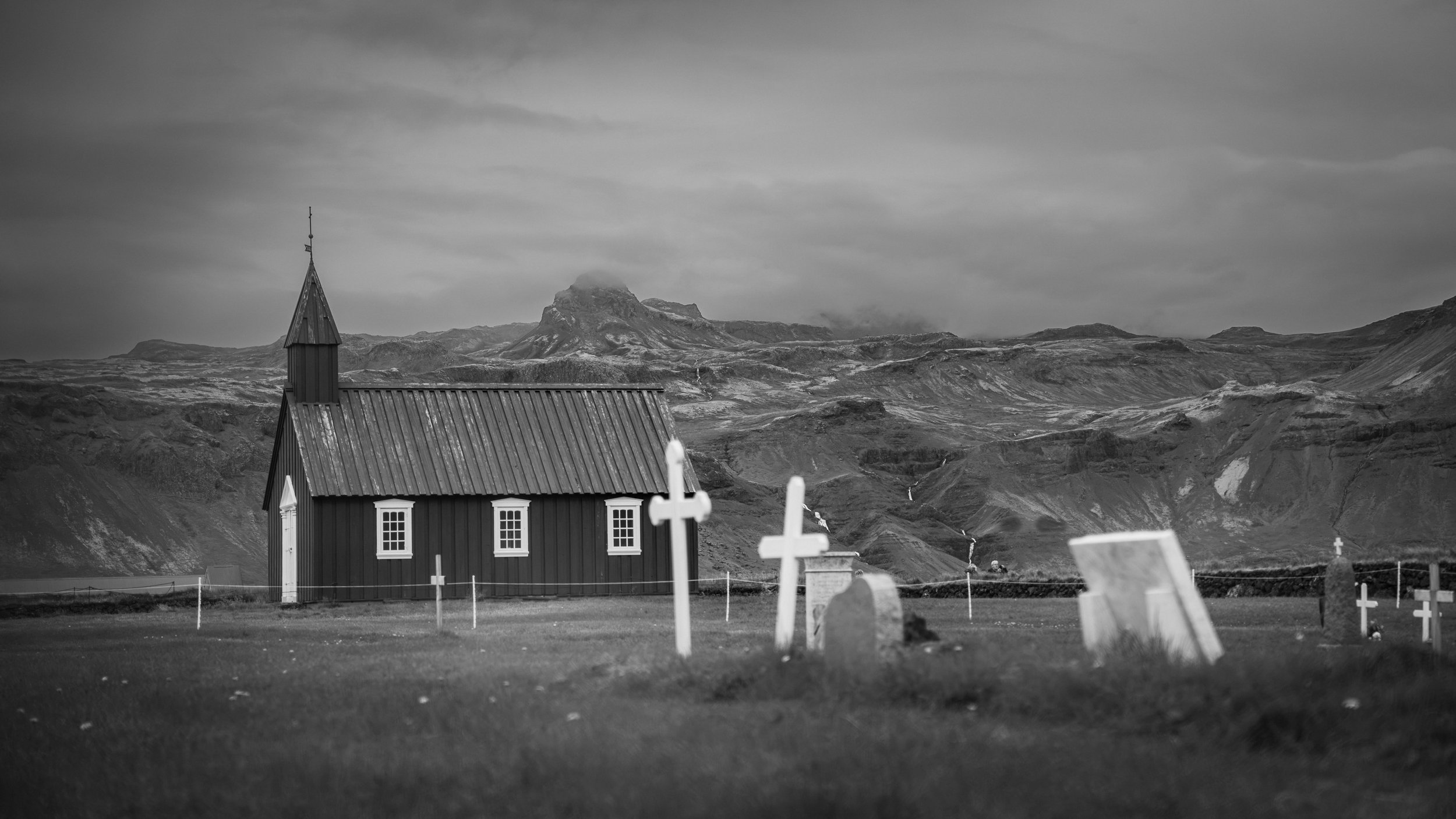 R5_07476_BW_D7-8-12_Búðakirkja-small.jpg