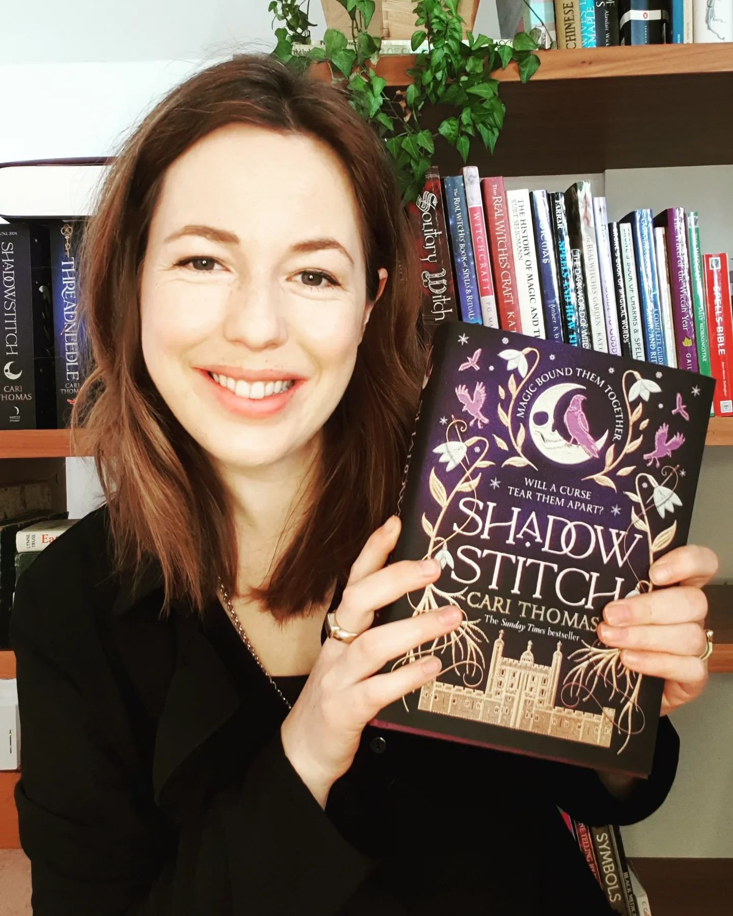 Just me holding my second book baby. So thrilled with the hardback and all its magical details 💜💜💜

Available to pre-order now via link in bio ✌

.
.
.
#Shadowstitch #bookcover #bookspecialedition #Threadneedle #fantasyseries #fantasyfiction #spra