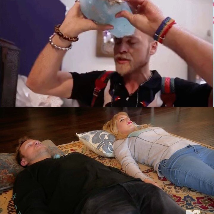 Feeling the mid-week stress? Take a cue from our favorite couple @spencerpratt and @heidimontag ! Grab your @prattdaddy crystals (we suggest an amethyst or moonstone) and get into your zen ☮️

In this weeks review of @thehills @mtvthehillsnewbeginnin