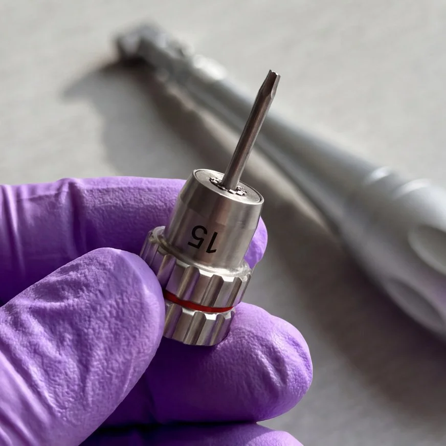 "Hand-Tight"? The Illusion of Precision in AOX Restorations