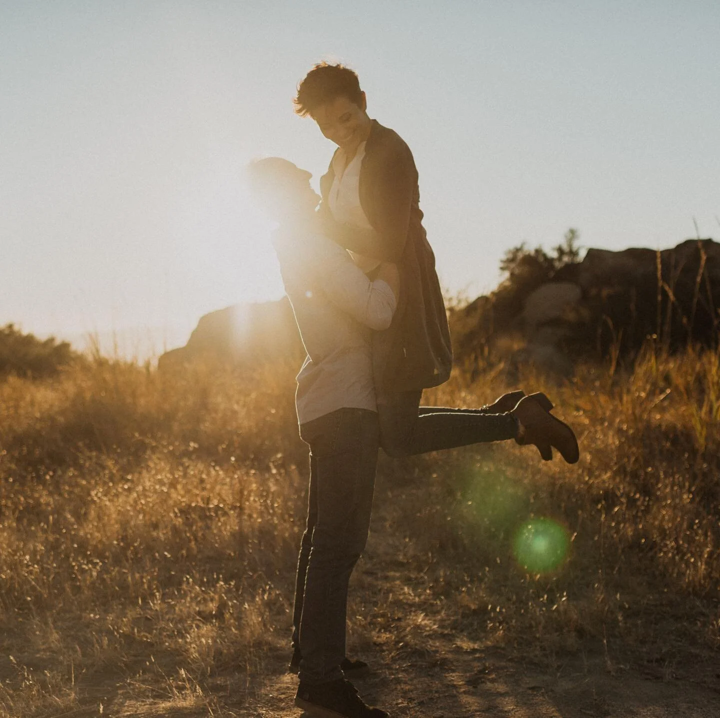 &quot;To the world you may be one person, but to one person, you may be the world.&quot; 📸 @foxandplume