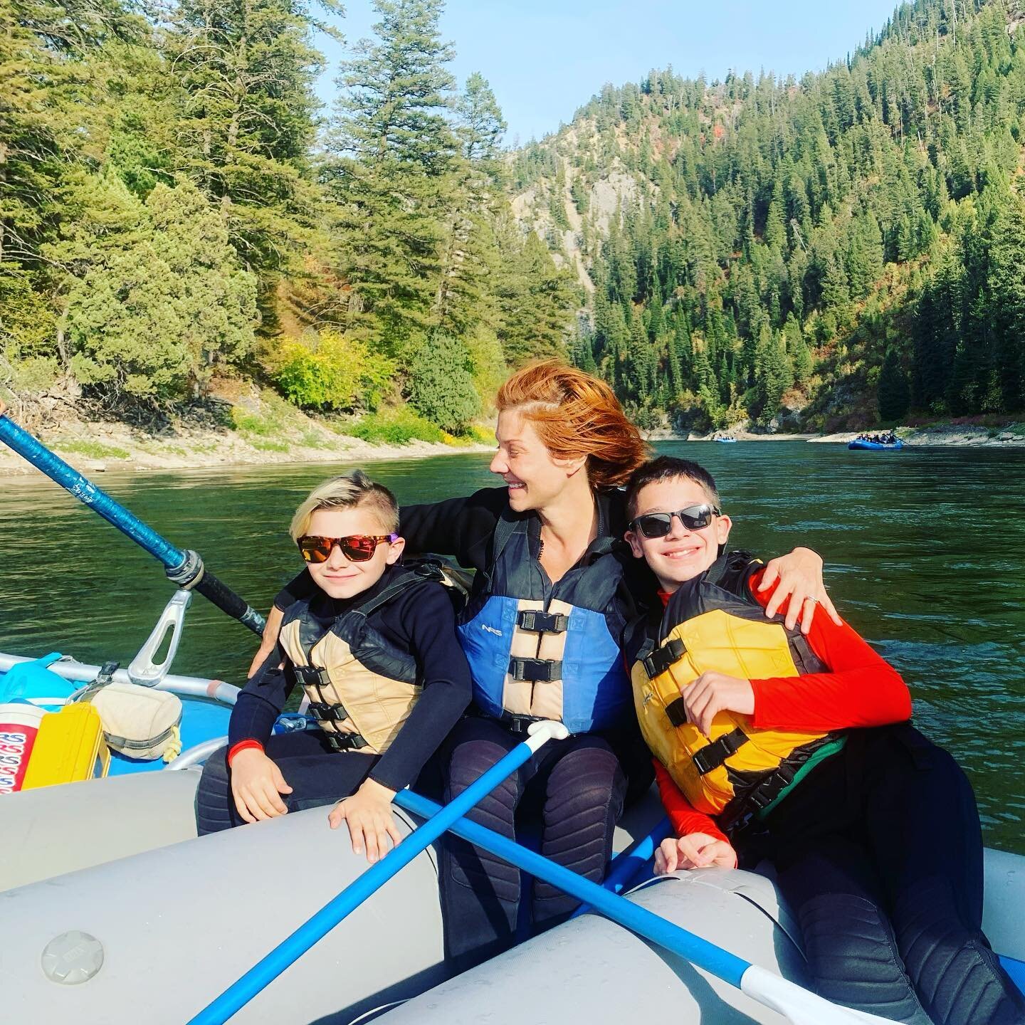 Row, row, row your boat 🚣&zwj;♂️ #whitewaterrafting #snakeriver #paddle #wyoming