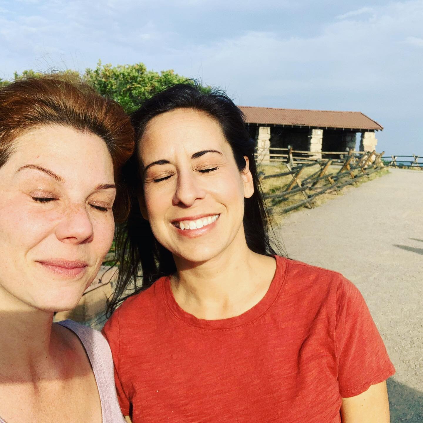 Sister picture fail😂😂 We tried 3 times and this is as good as it got. Traveling thru Colorado on our Great American Adventure. LOVE this state, but I may be biased, cuz my sis lives here and I love her more than life. #sisters #bestiesforlife #colo