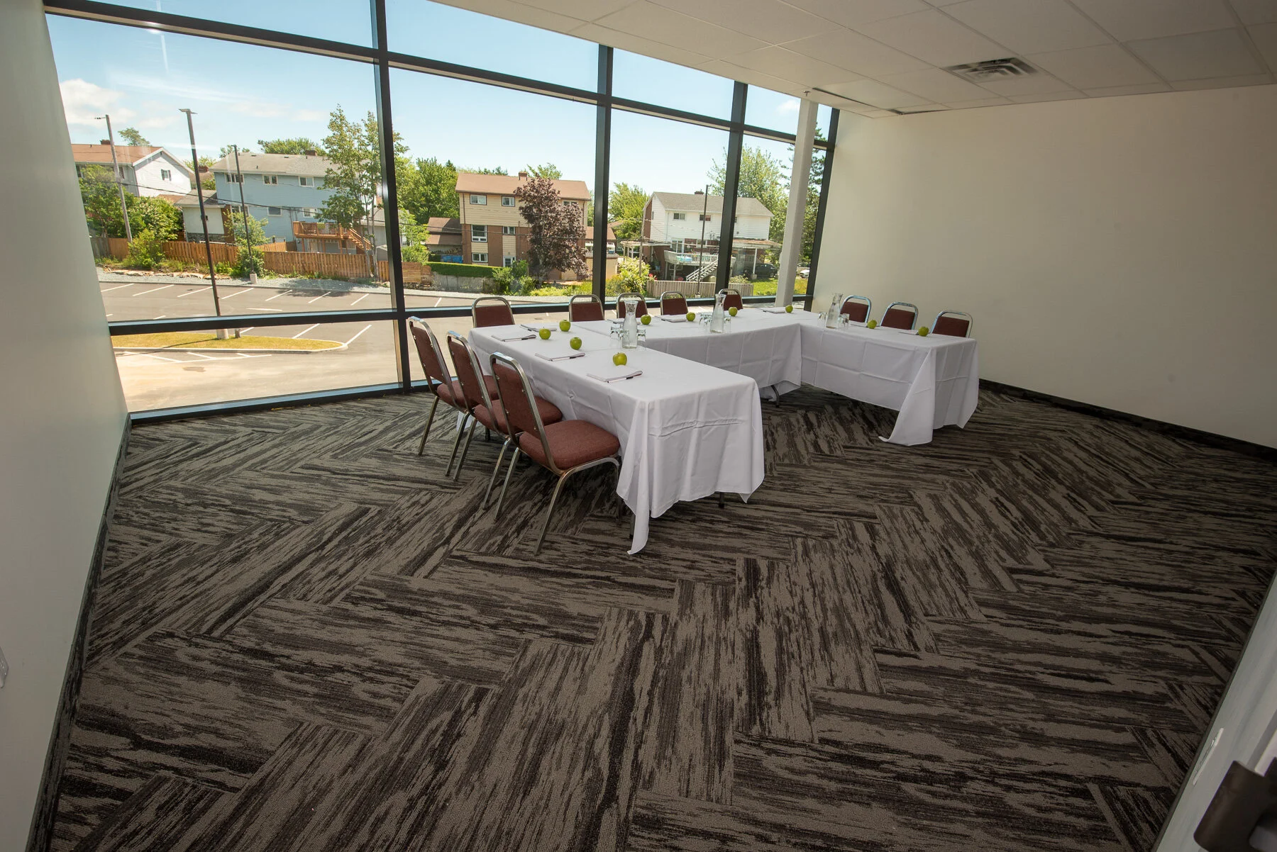 U shape meeting room.jpg