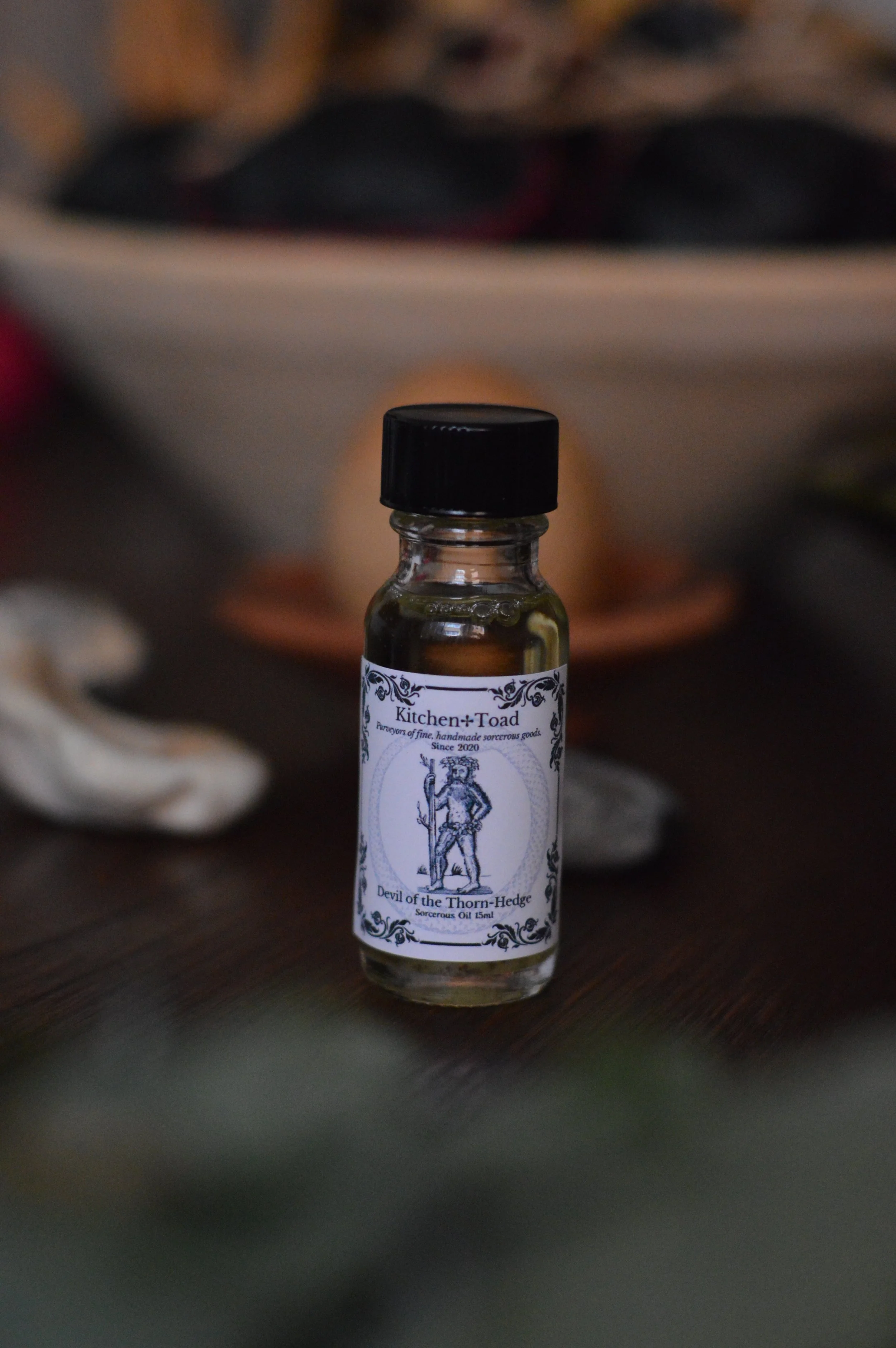 Devil of the Thorn-Edge Oil (3).JPG