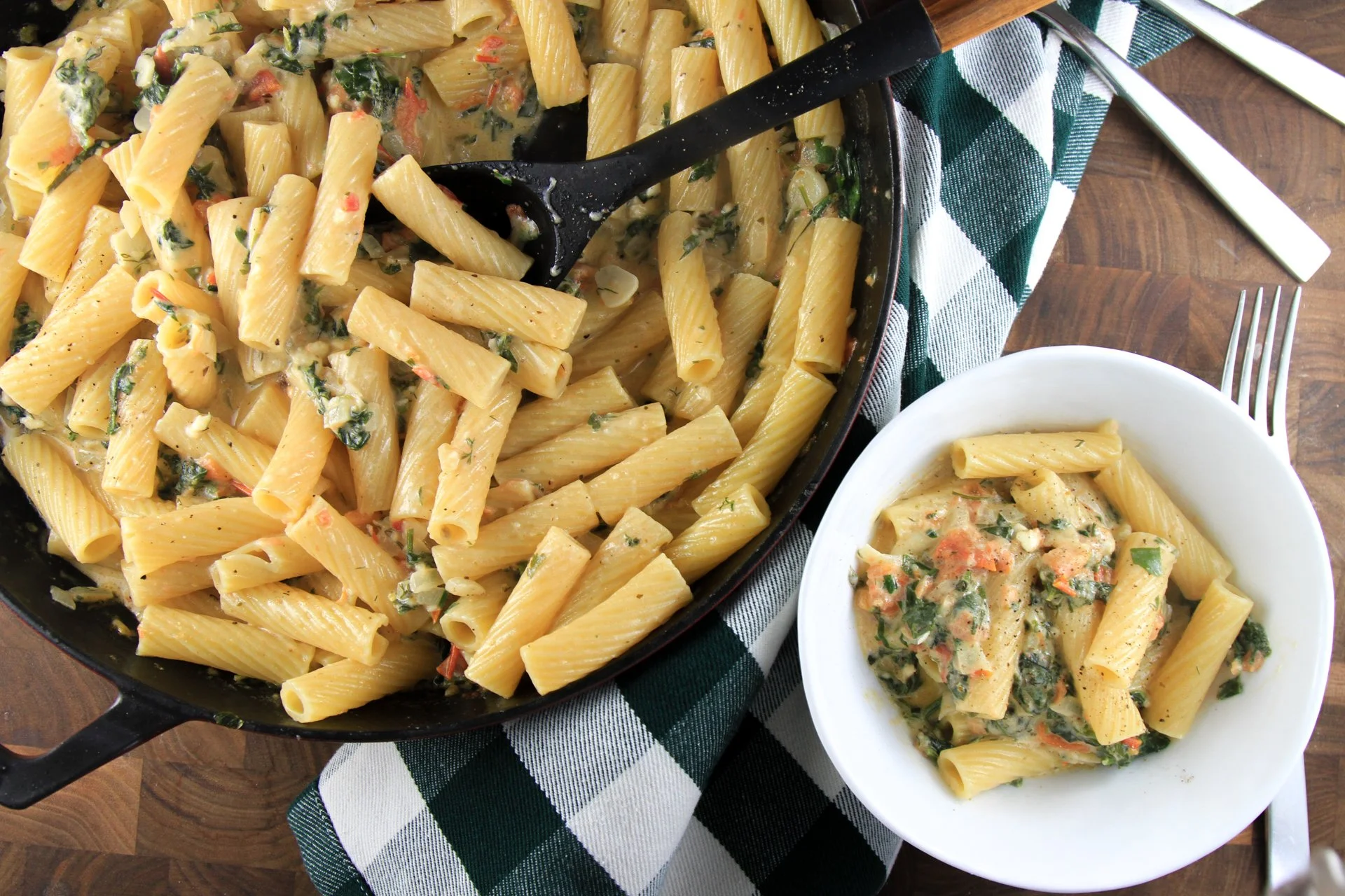 Feta &amp; Spinach Pasta with Fresh Herbs