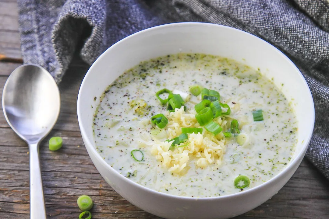 Easy Cheesy Broccoli Soup