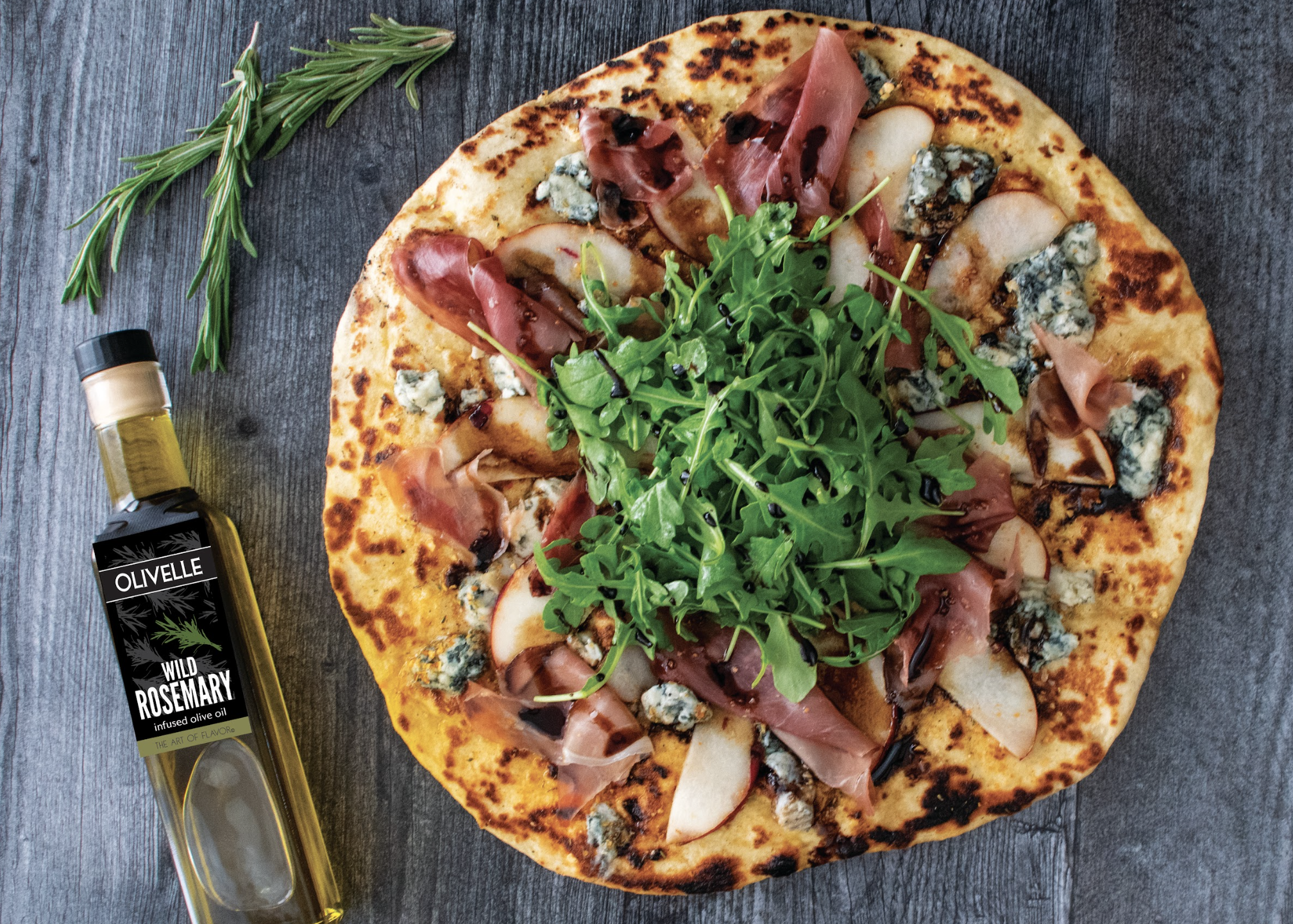 Pear, Gorgonzola, &amp; Rosemary Grilled Pizza