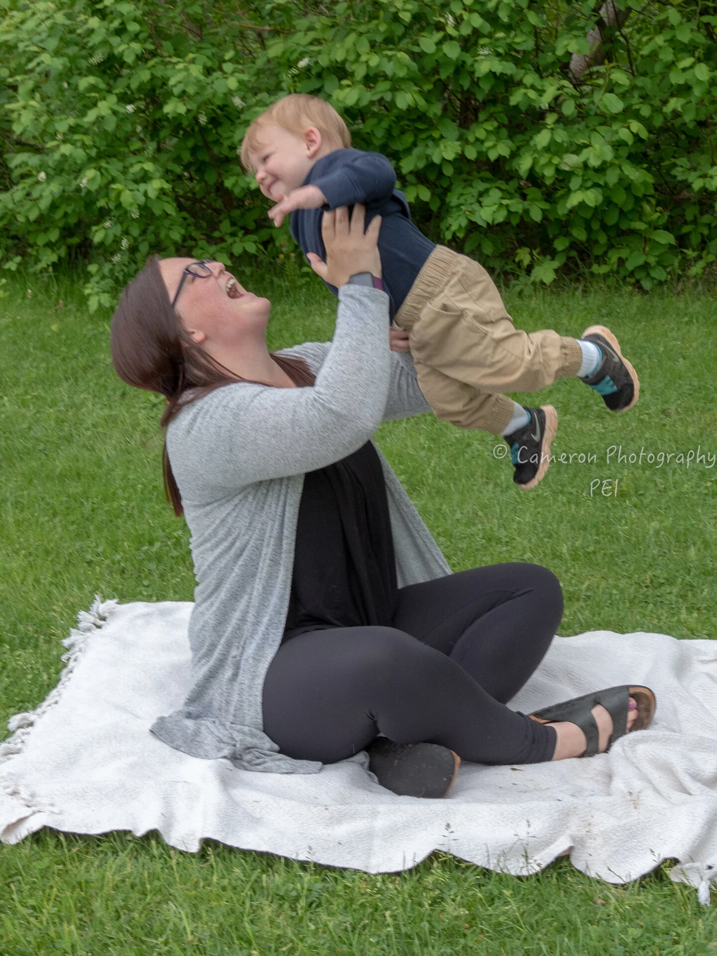 Kristen and Evan STUDIO-45.jpg