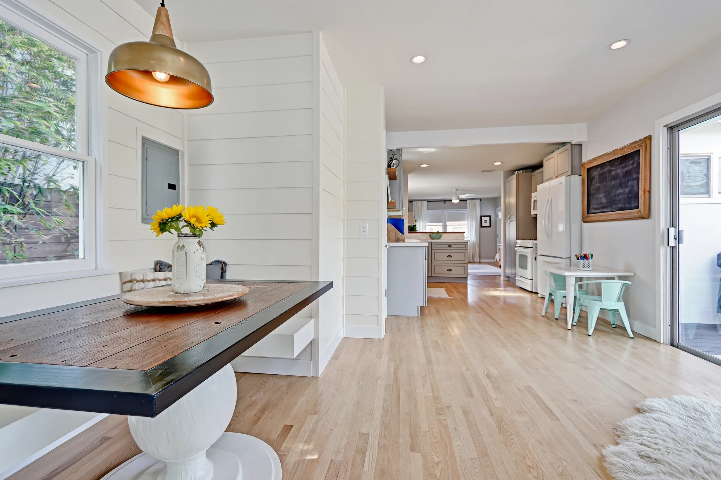 2306 Graham_Dining space.jpg