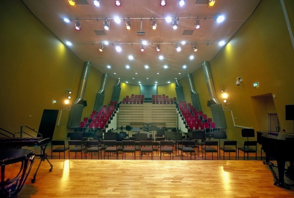 🎶 Passionate about music and community events? 🎶

Hull Music Service (@hullmusichub ) is hiring a Project Support Apprentice! Based at the Albemarle Music Centre, this is your chance to kickstart a career in arts administration, event management, a