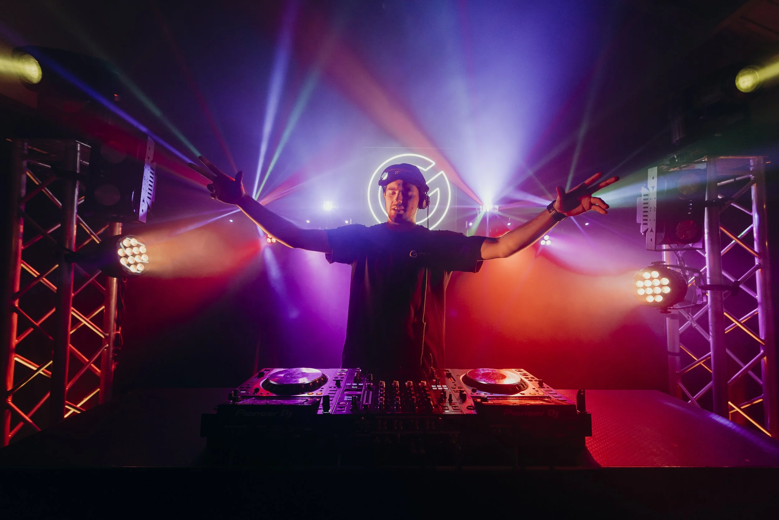 GravityDJ2020_038_.jpg