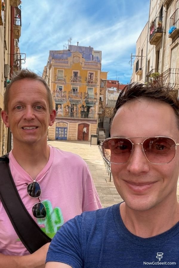 Things to Do in Tarragona on a Day Trip from Barcelona - Mural Across Plaça dels Sedassos Selfie