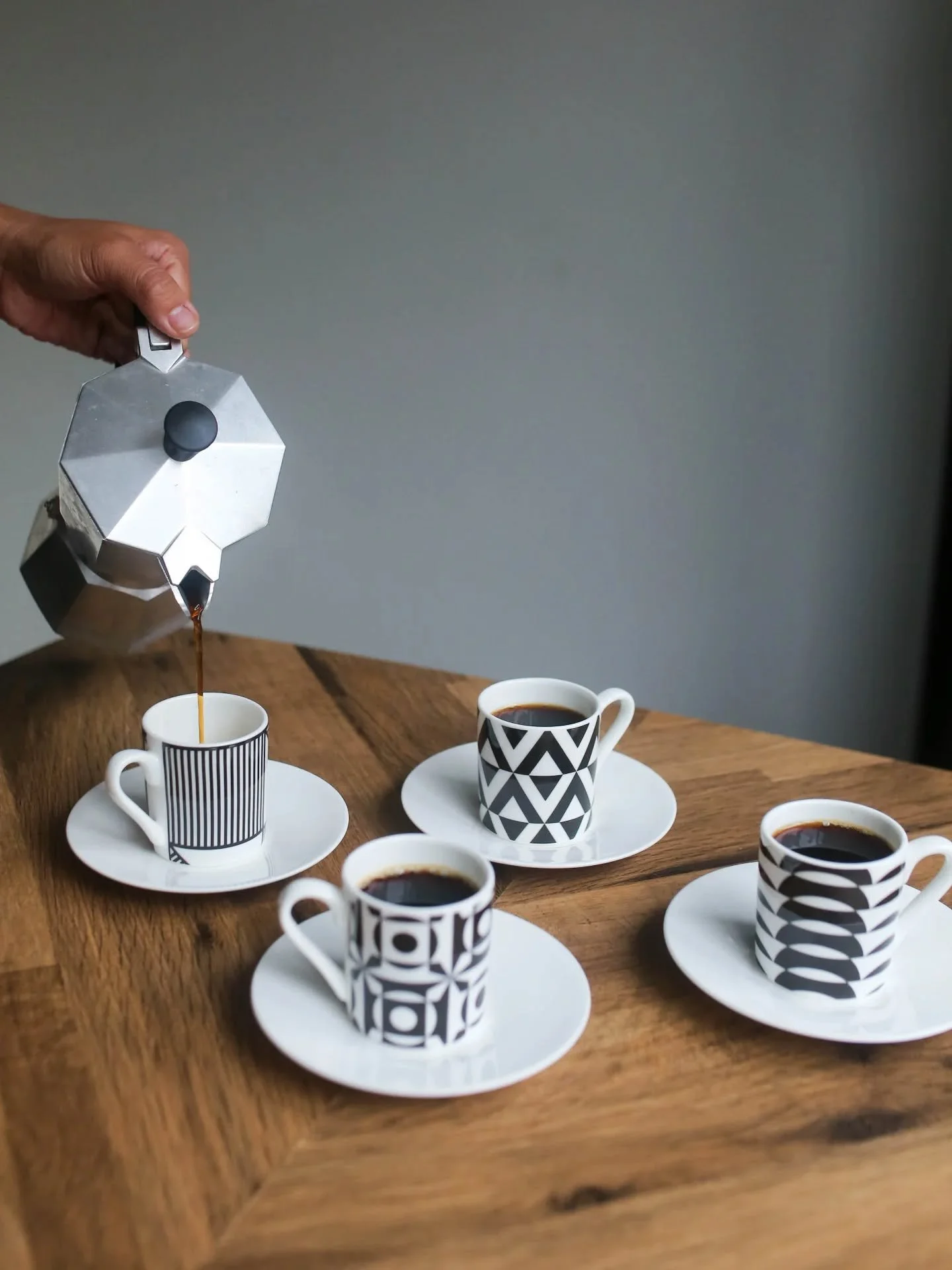 Espresso anyone?
#EspressoTime #EspressoLover #CoffeeTime #BoneChinaCupAndSaucer