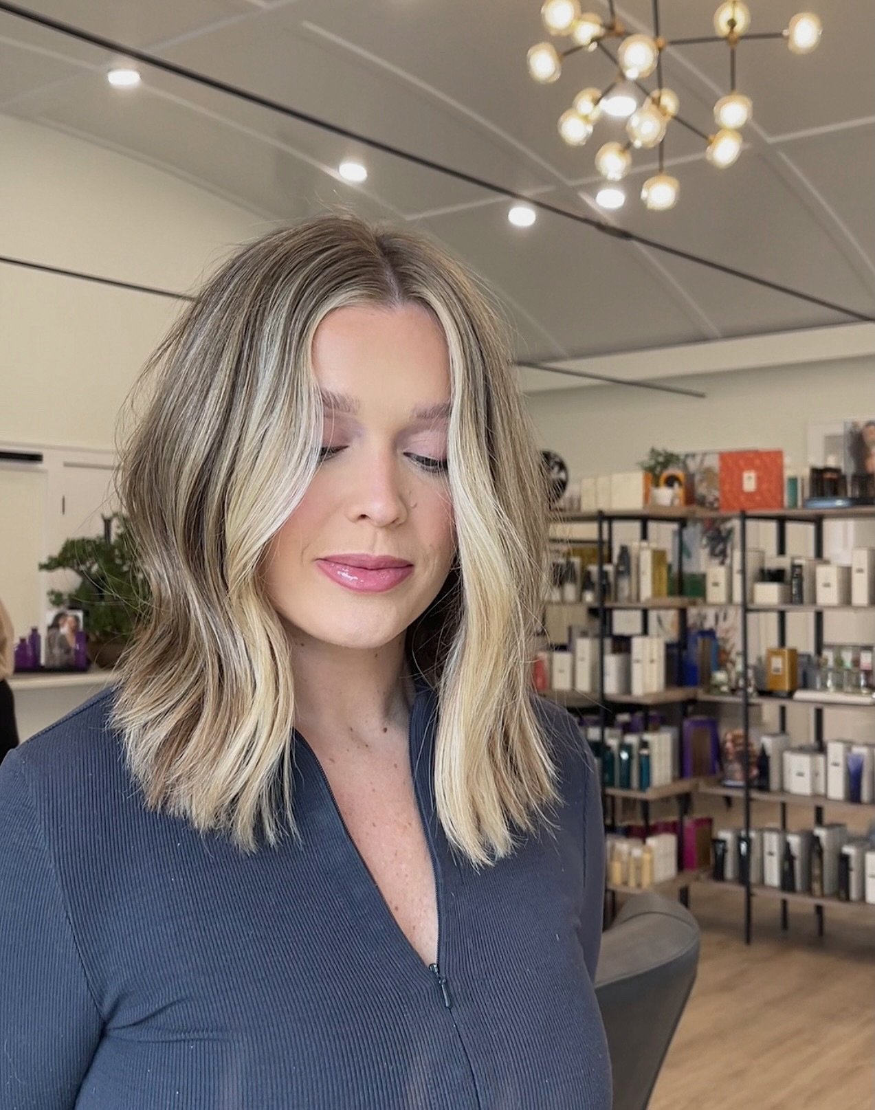 transformations happen at white house 🤍

color by @thehaleyhair

+ 319.351.1412 or go to the link in bio to book