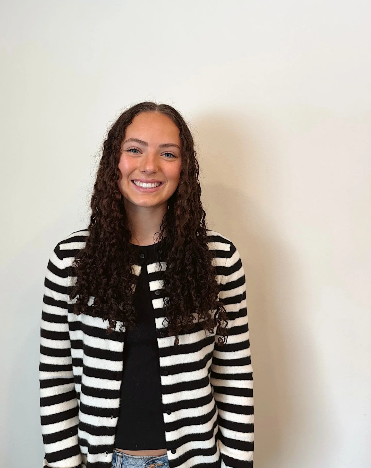 Exciting news at White House! 

This week we are welcoming @hairbysallygade to our team! Sally recently graduated school and we are overjoyed that she will be beginning her career with us. We can&rsquo;t wait for you all to follow along as she works 