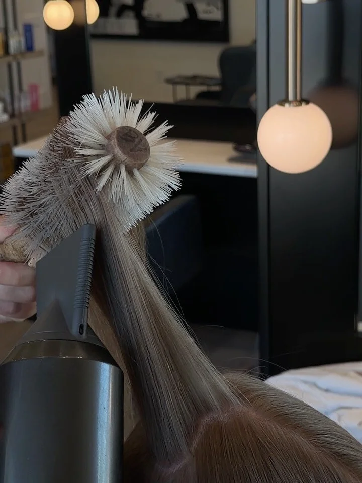 Our cult favorite round brush at White House - the @ibizahairtools B5. We recommend this to almost everyone beginning to blow out their hair.

+ It&rsquo;s soft &mdash; which gives your hair a ton of shine and this also prevents it from getting tangl
