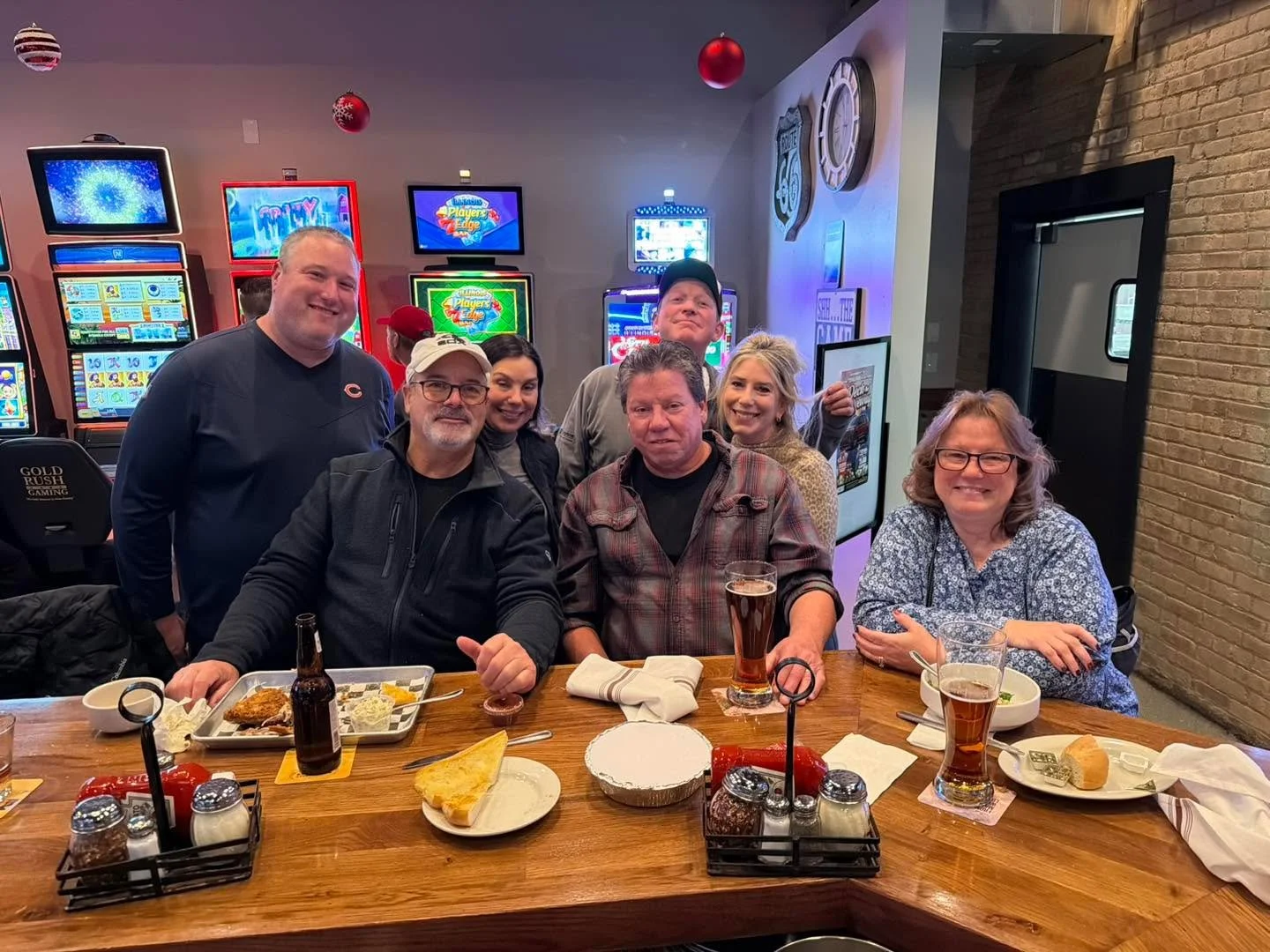 🎉 Weekend vibes are calling&hellip; 
and they&rsquo;re saying BARTOLINI&rsquo;S!

Make your weekend plans right here with us! 
Grab your friends, bring your appetite, and let&rsquo;s make it a night to remember 🤩

✨ Great food
✨ Great company
✨ Gre