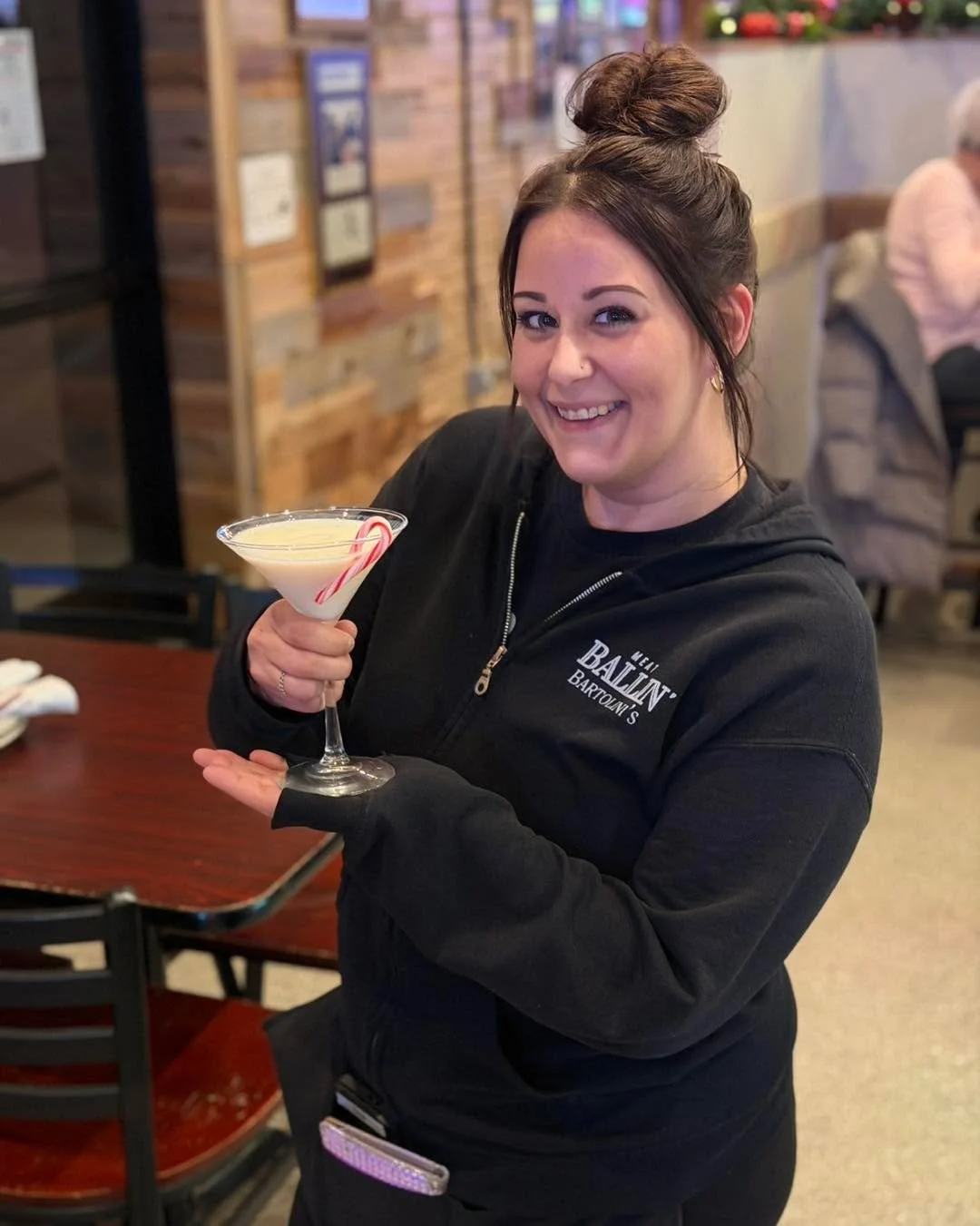 🎄✨ Candy Cane Martini Night!

Our team is shaking things up tonight with the merriest cocktail of the season &mdash; the Candy Cane Martini made with peppermint schnapps, vanilla vodka, and a splash of cream.

And yes&hellip; we&rsquo;ve got the cut