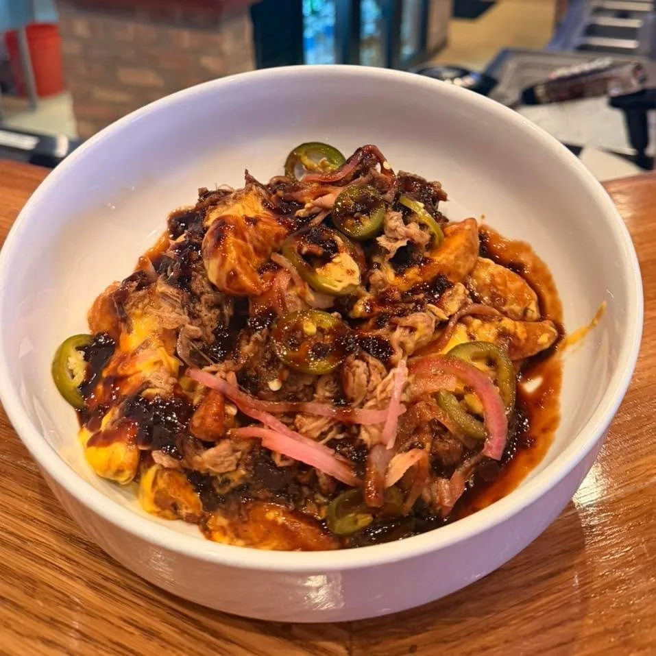 📣 Our chefs have been way too busy in the back&hellip; 
and this masterpiece proves it. 😏

Meet our Loaded Wedges
 &mdash; piled high with pulled pork, creamy cheese sauce, pickled onions, fresh jalape&ntilde;o, and your choice of BBQ drizzle: clas