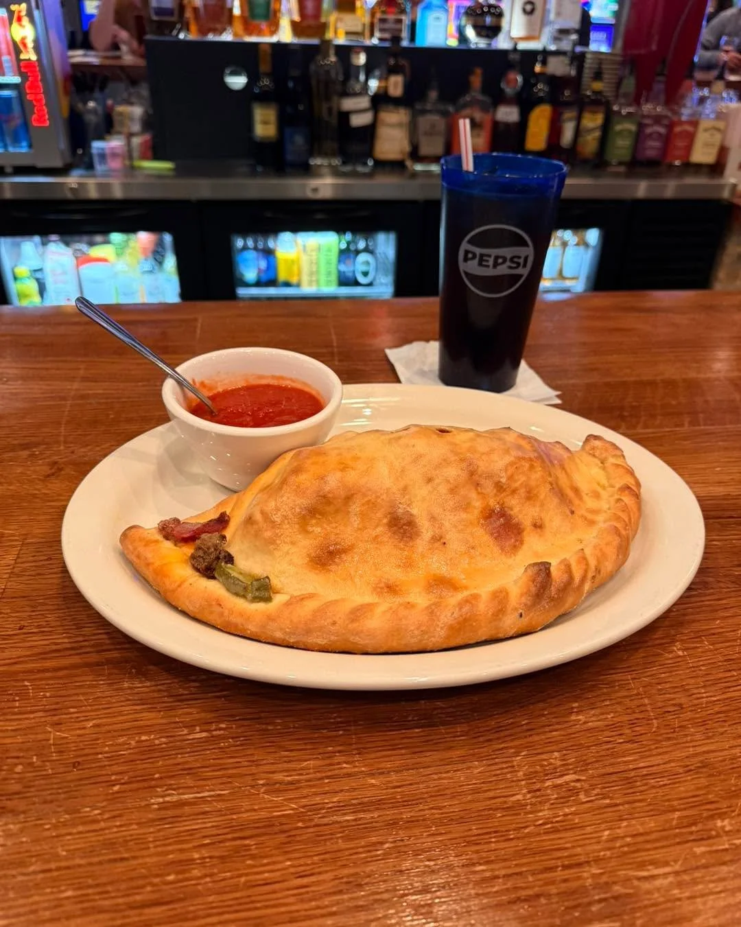 Why cook today  when you can get $3.00 OFF a fresh, hot calzone? 
😌🔥
Dine in 3 ingredients included.
Treat yourself &mdash; we&rsquo;ve got dinner &amp; lunch covered.

#dineinspecials