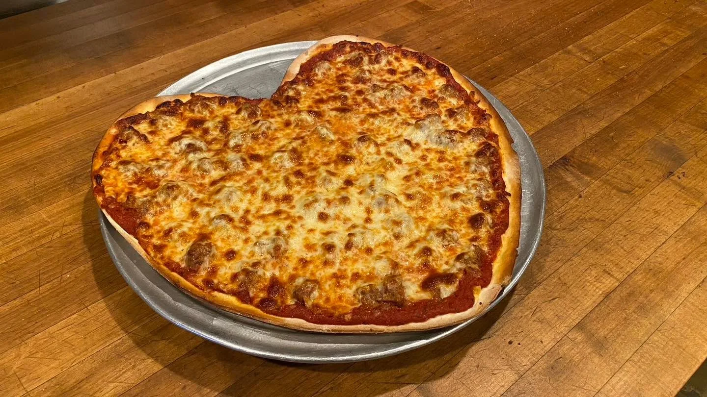 Happy Valentine&rsquo;s Day 🥰
Roses are red,
Violets are blue&hellip;
Heart-shaped pizza
Is waiting for YOU. 💝🍕

Dine In or Carry Out 

708-396-2333 
Give us a call ☎️