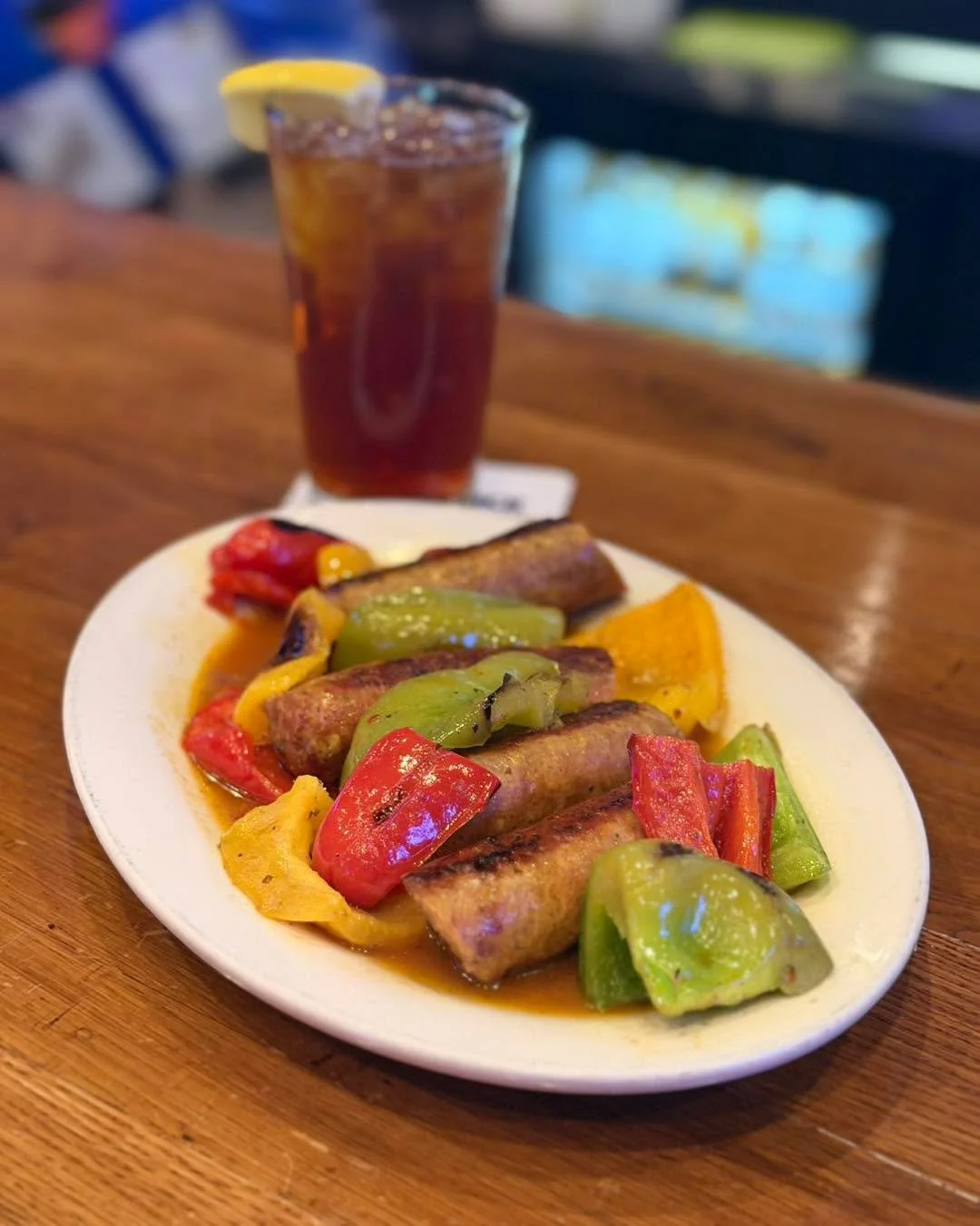 My goodness&hellip; we love when our customers know what&rsquo;s up. 👀

One of our guests sent us this beautiful shot of our sausage &amp; peppers and said:

&ldquo;I love this appetizer with a small Caesar salad!&rdquo;

And honestly&hellip; we cou