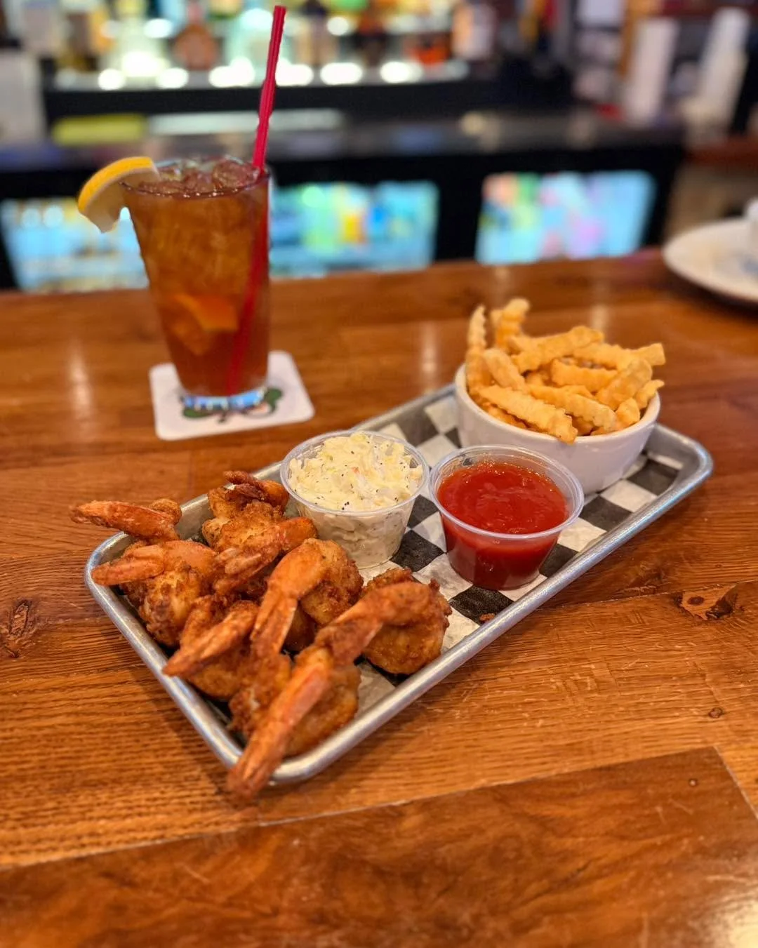 Sunday Funday at BARTOLINI&rsquo;S 🍀

Today&rsquo;s feature: 
Jumbo Fried Shrimp Dinner 🍤
Hand-breaded and deep fried to crispy perfection &mdash; and always made to order.

Served with:
&bull; Golden Fries
&bull; Bread &amp; Butter
&bull; Creamy C