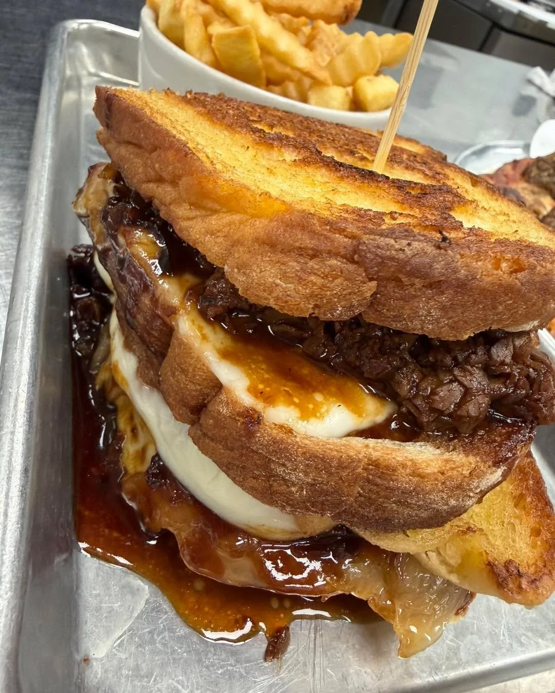 Sweet. Heat. And absolutely not here to be ignored. 🔥

Our Raspberry Habanero BBQ Beef is bringing the attitude&mdash;stacked with juicy beef, melty mozzarella, and grilled onions&hellip; all dripping in that sweet heat that hits just right.

It&rsq