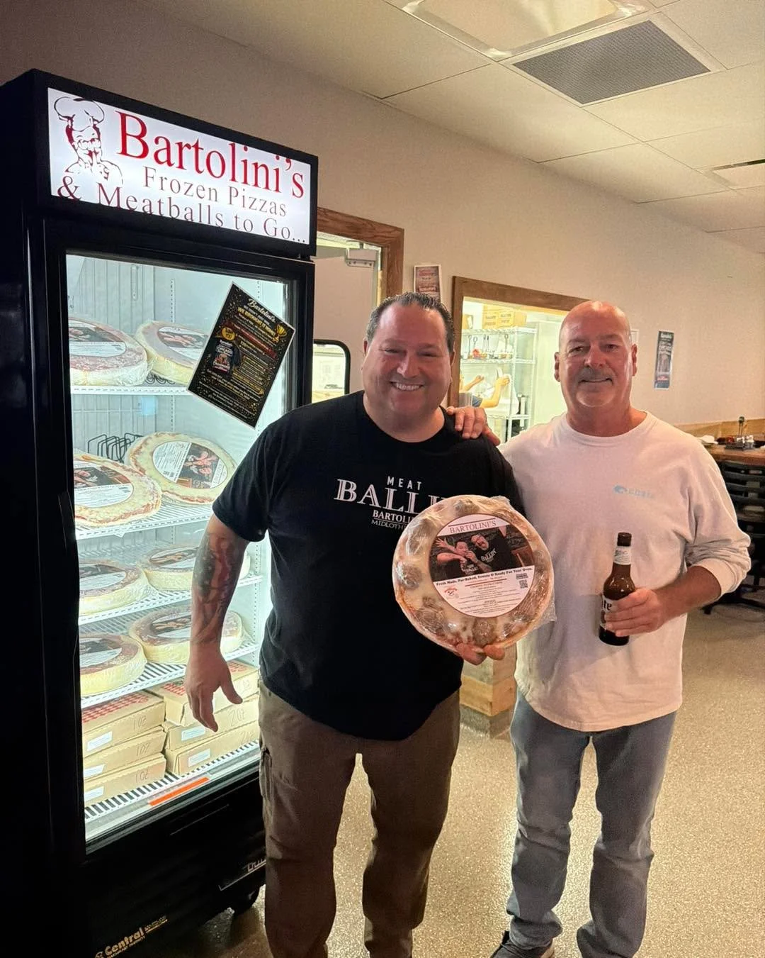 From Bradington, Florida
 to Downtown Midlothian ✨

Chris had the opportunity to meet Rick from Bradenton, Florida &mdash; a longtime
Goldbelly customer who had to stop in and experience Bartolini&rsquo;s in person!

And here&rsquo;s the best part&he
