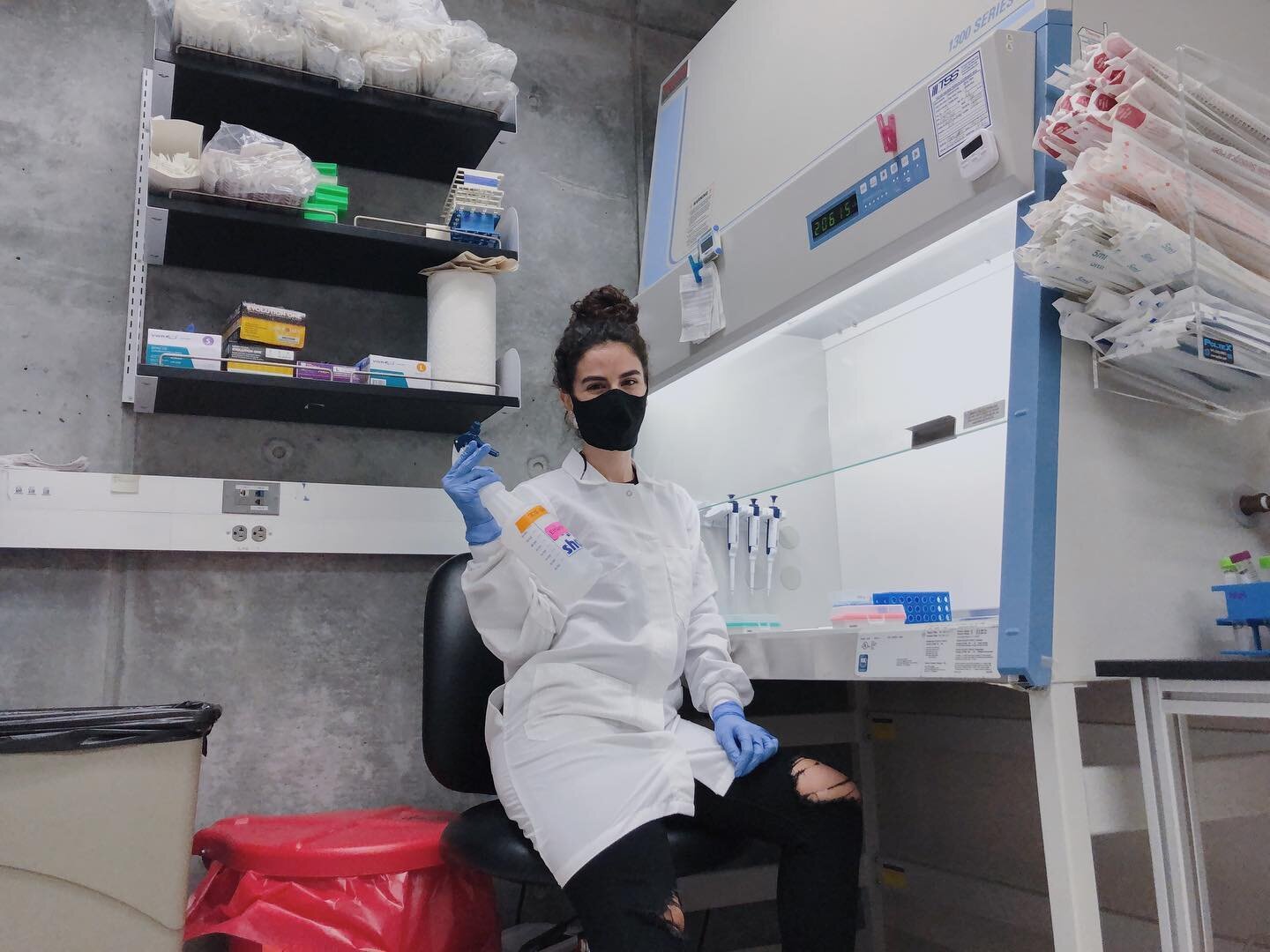 Another Friday, a new blog!🧬Check out Milagros&rsquo;s piece on &ldquo;The Purpose of Lab Rotations During Your First Year as a PhD Student&rdquo; in the Grad School tab on the RiS website. 

Give it read and share it with any grad or future grad wh