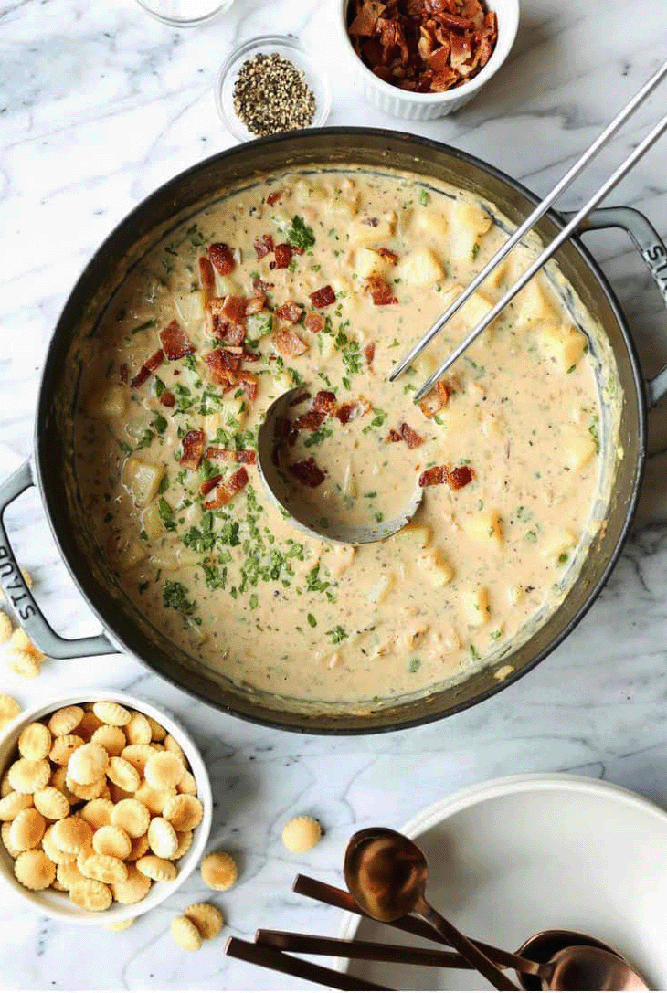 Clam Chowder and Crackers.png